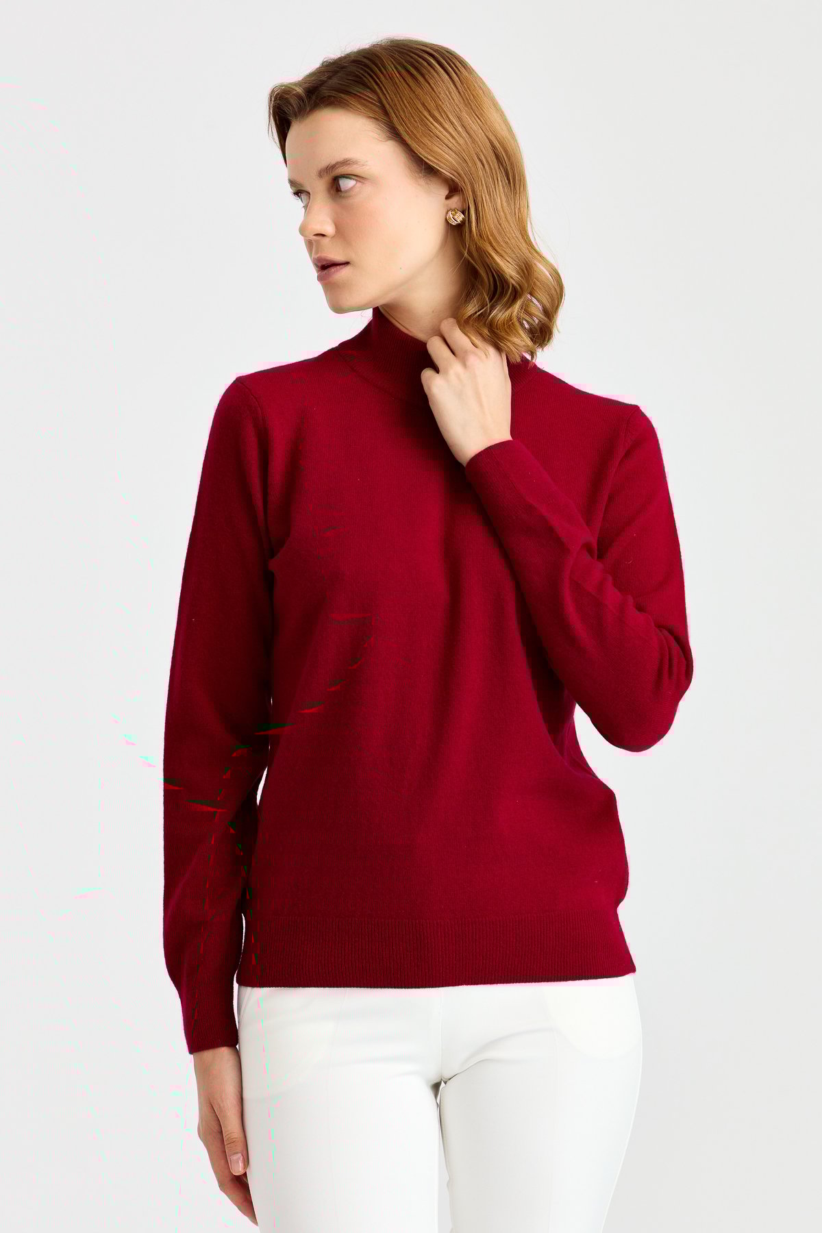 21040Женская классическая блузка с полуводолазкой