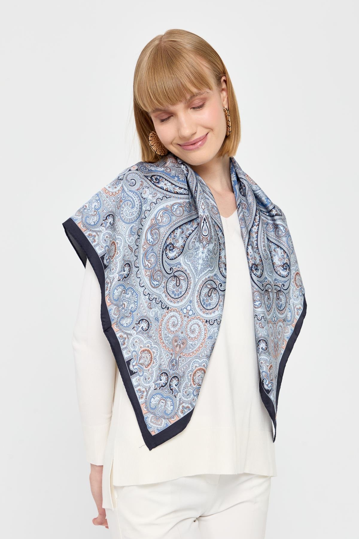 121Özel Tasarım İpek Eşarp 11