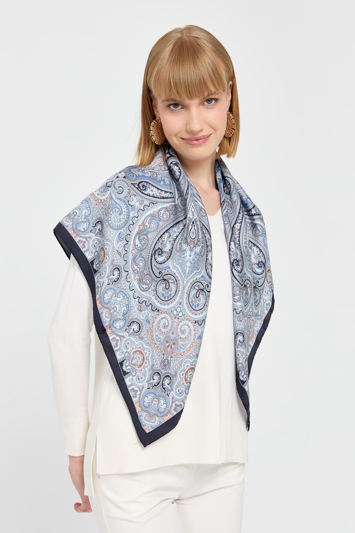 121Özel Tasarım İpek Eşarp 11