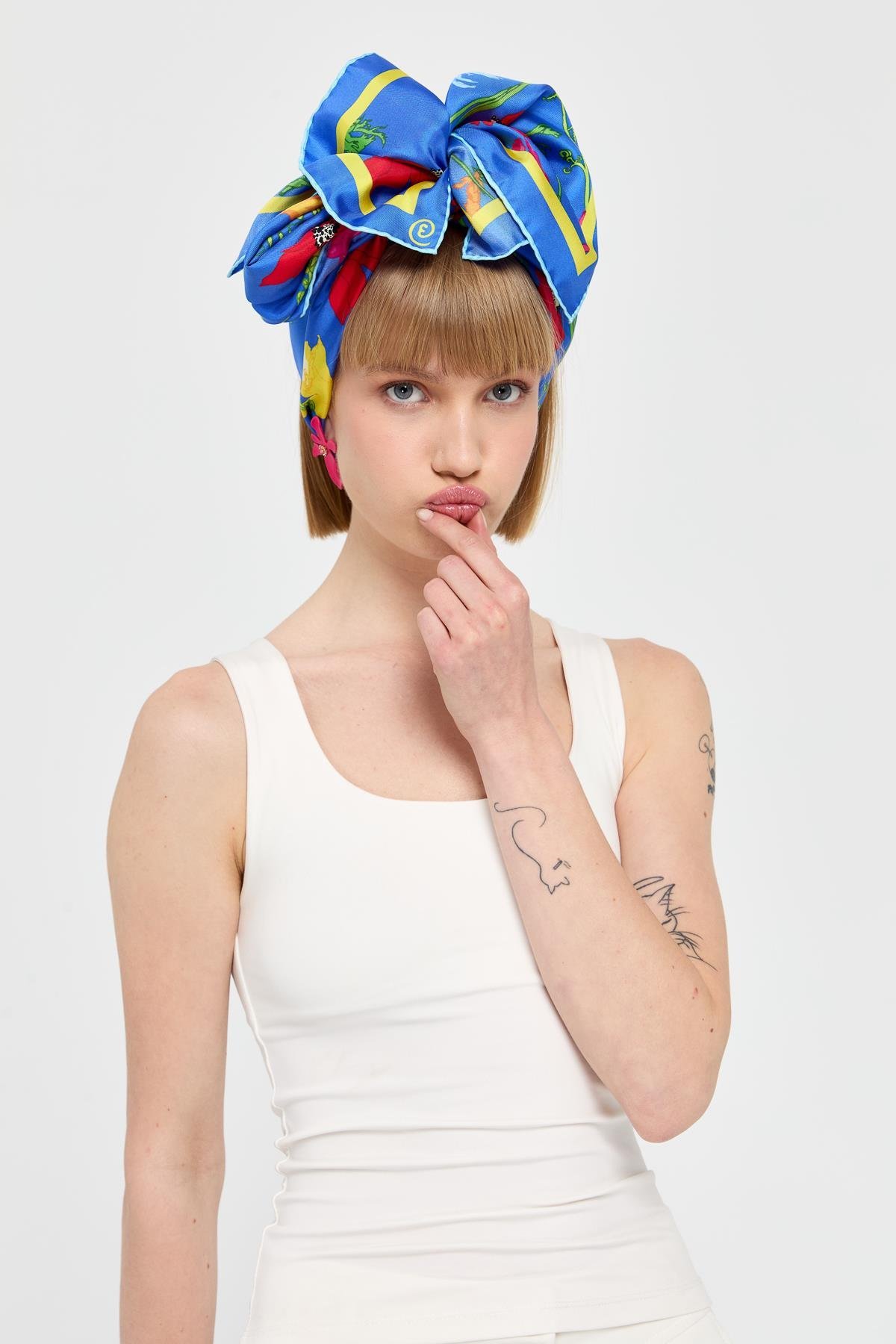 122Özel Tasarım İpek Fular 04