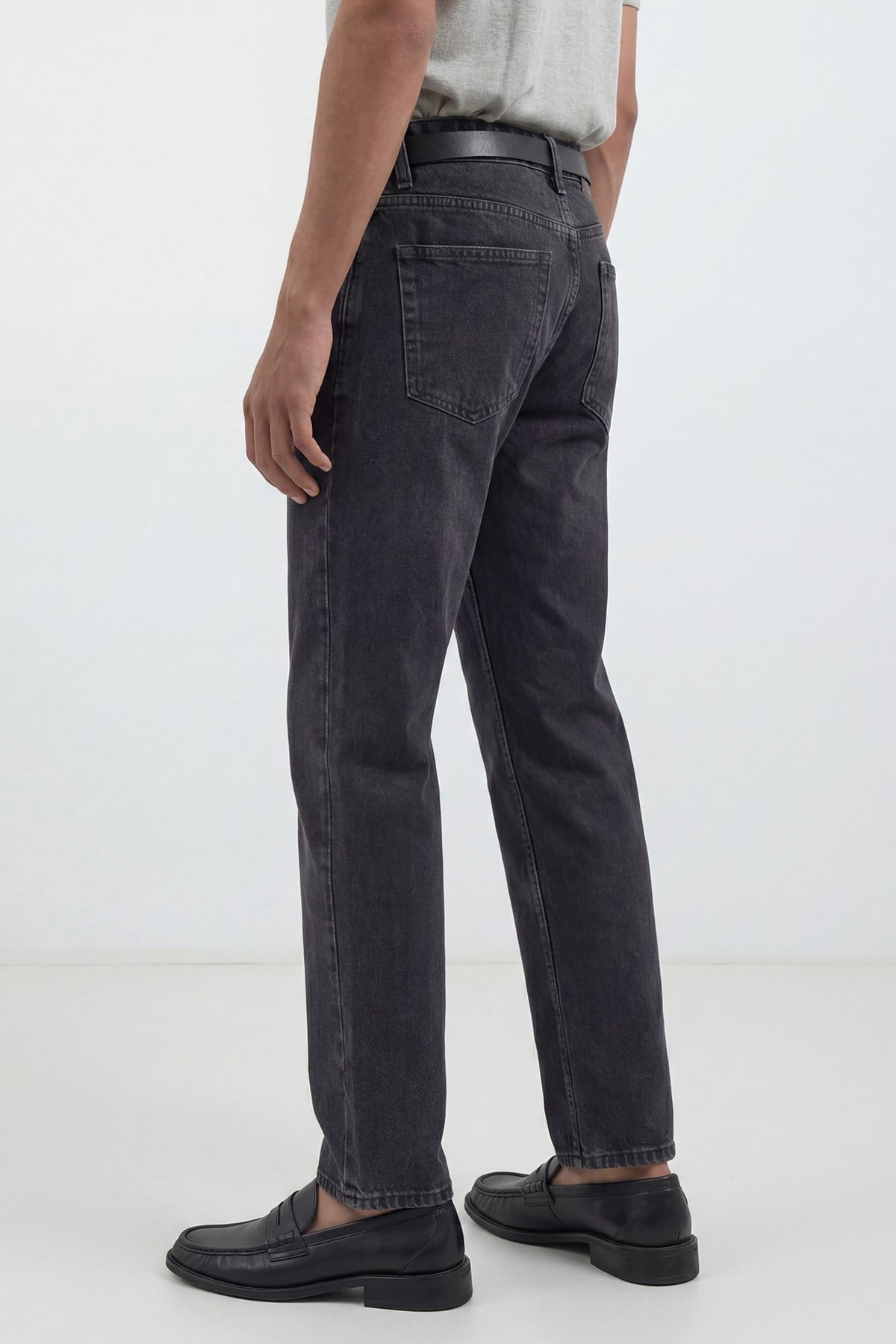 Antioch Antrasit Straight Fit Erkek Jean