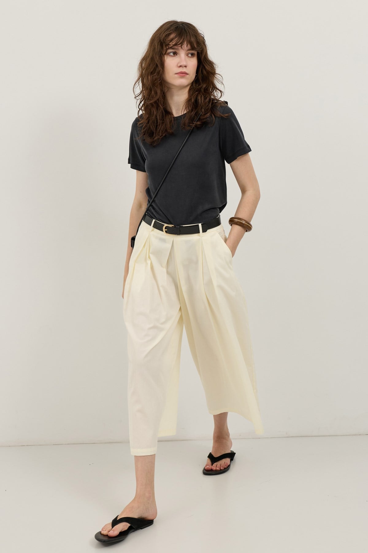 Antioch Ekru Pileli Culotte Pantolon