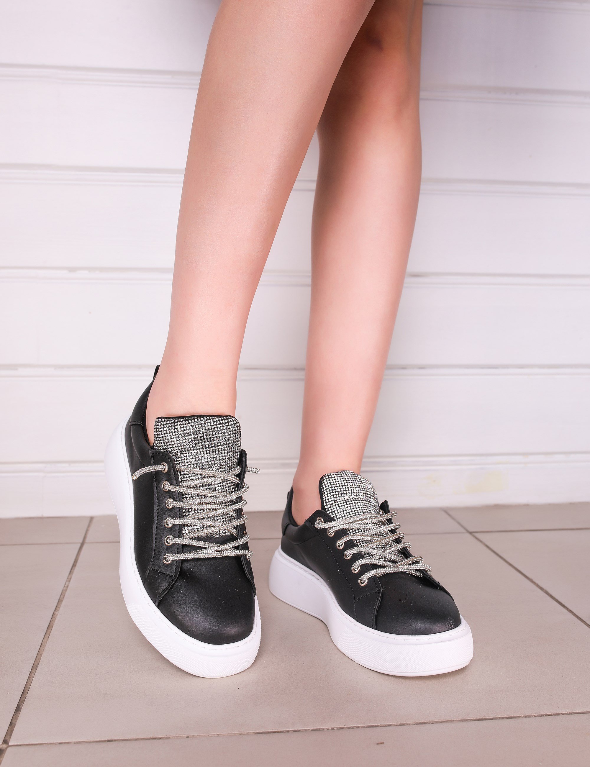 Addict Taşlı Spor Ayakkabı Siyah - Kadın Ayakkabı