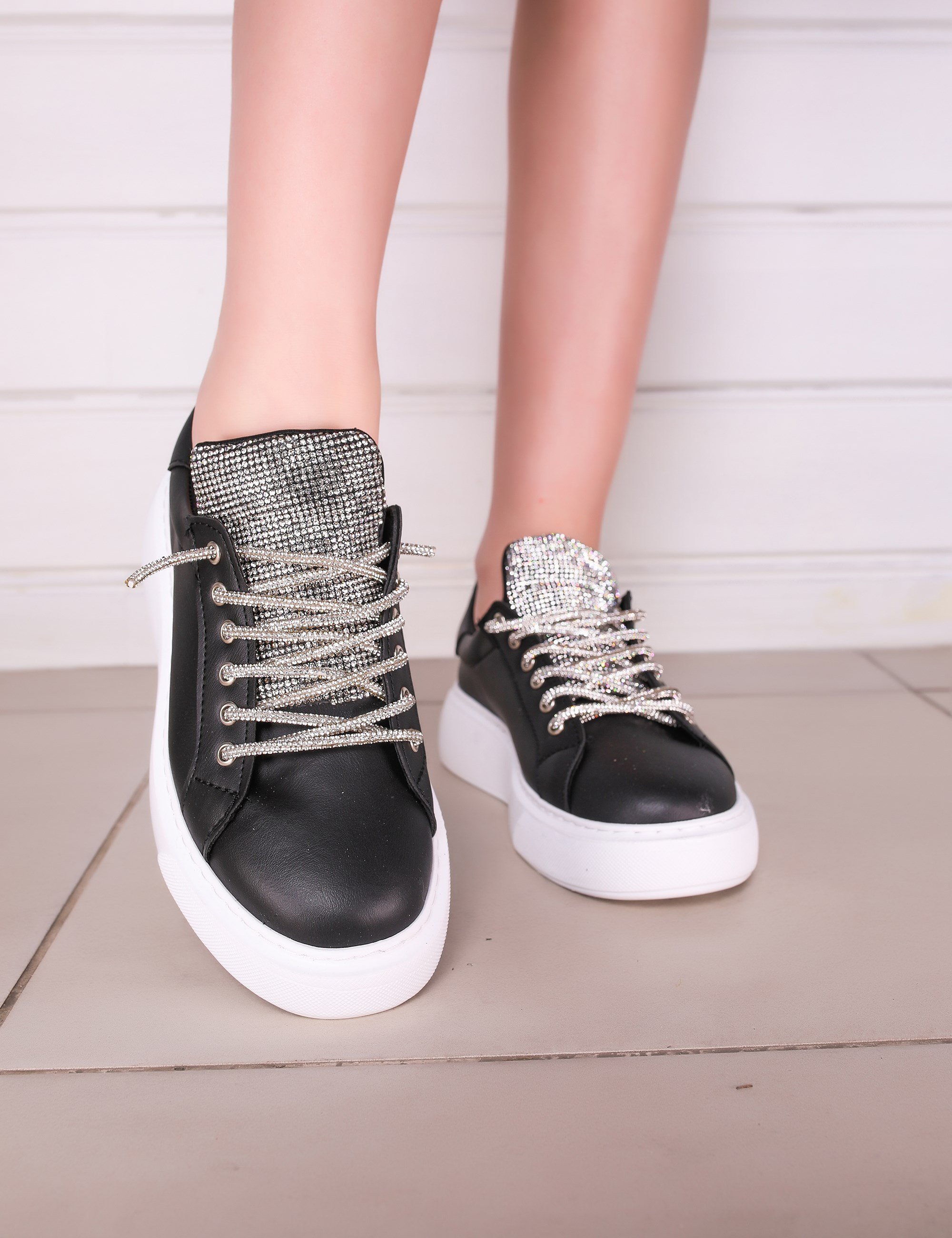 Addict Taşlı Spor Ayakkabı Siyah - Kadın Ayakkabı