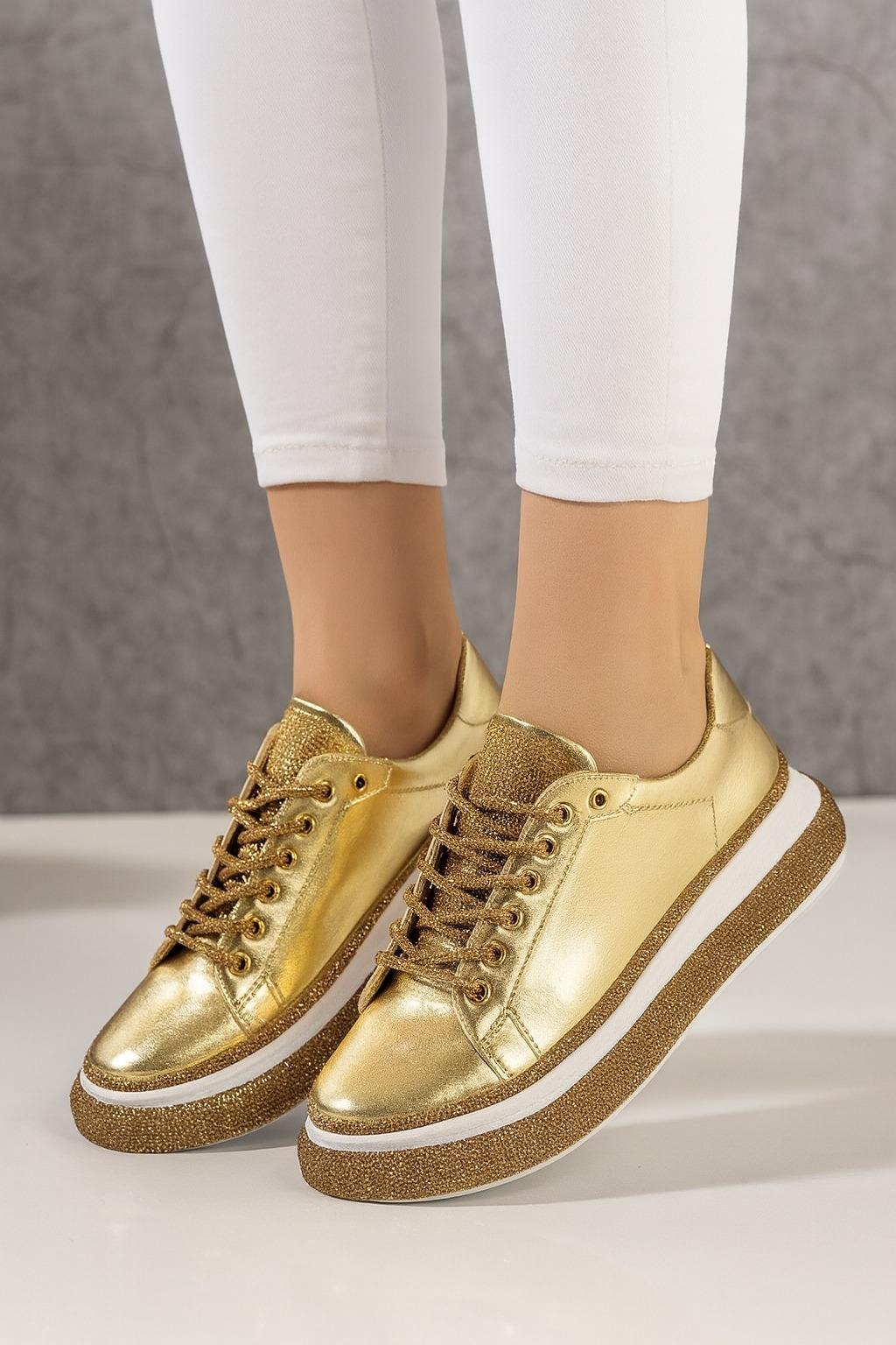 Avani Kristal Taşlı Spor Ayakkabı Gold - WOMAN SHOES