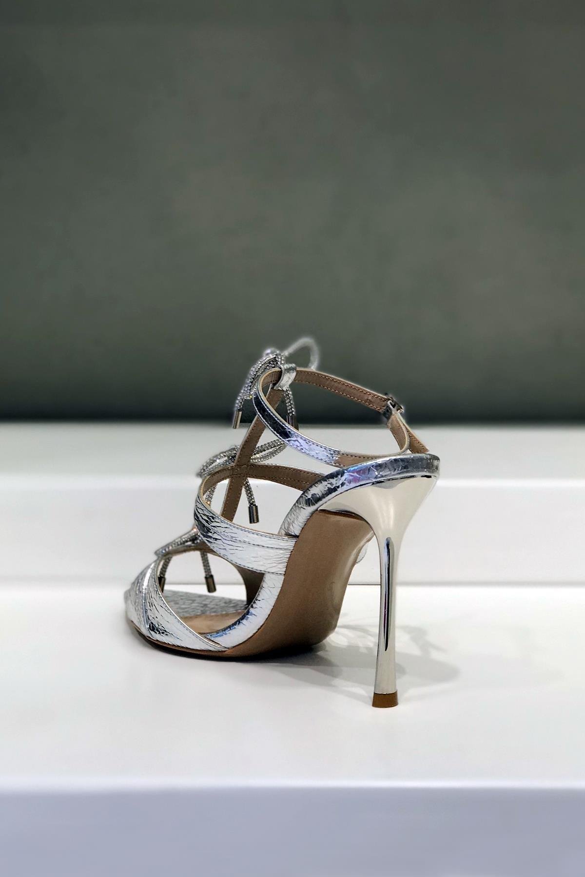 Bow Kristal Taşlı Topuklu Ayakkabı Gümüş - WOMAN SHOES