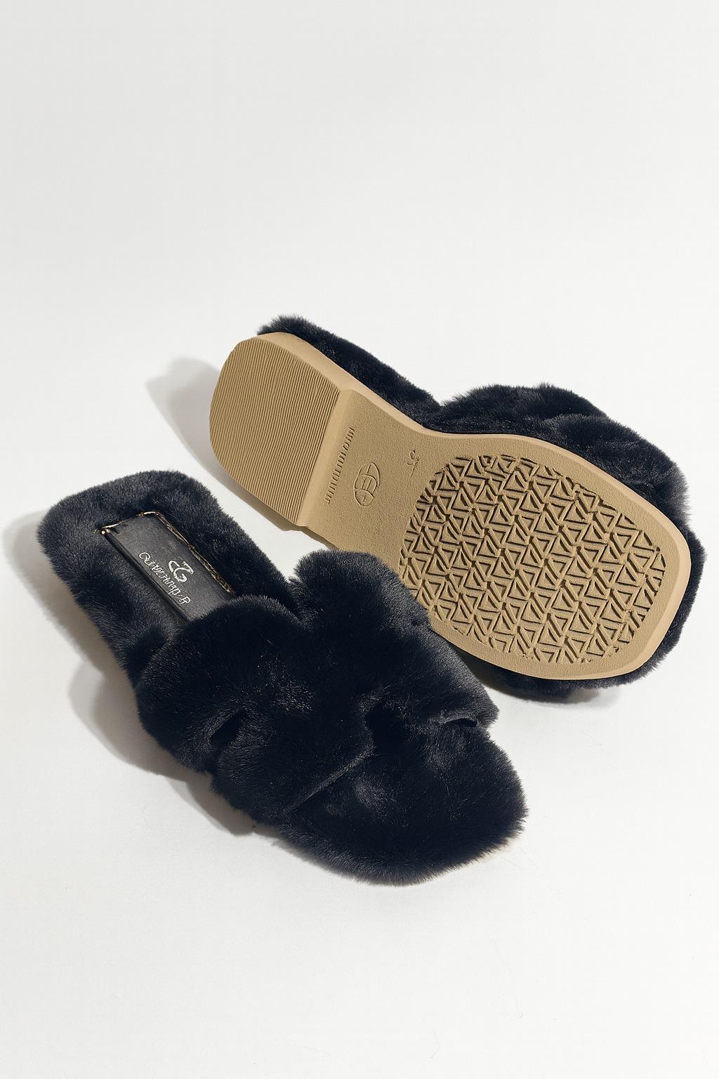 Cozzy Peluş Terlik Siyah - Kışlık Terlik