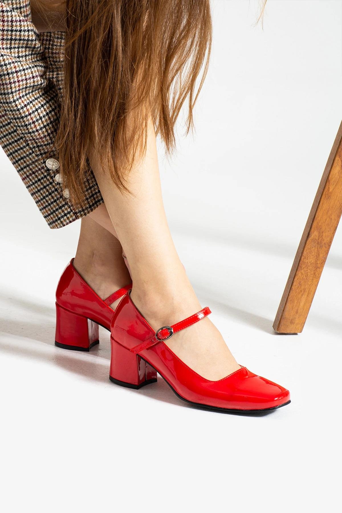 Destiny Topuklu Rugan Babet Kırmızı - KADIN AYAKKABI