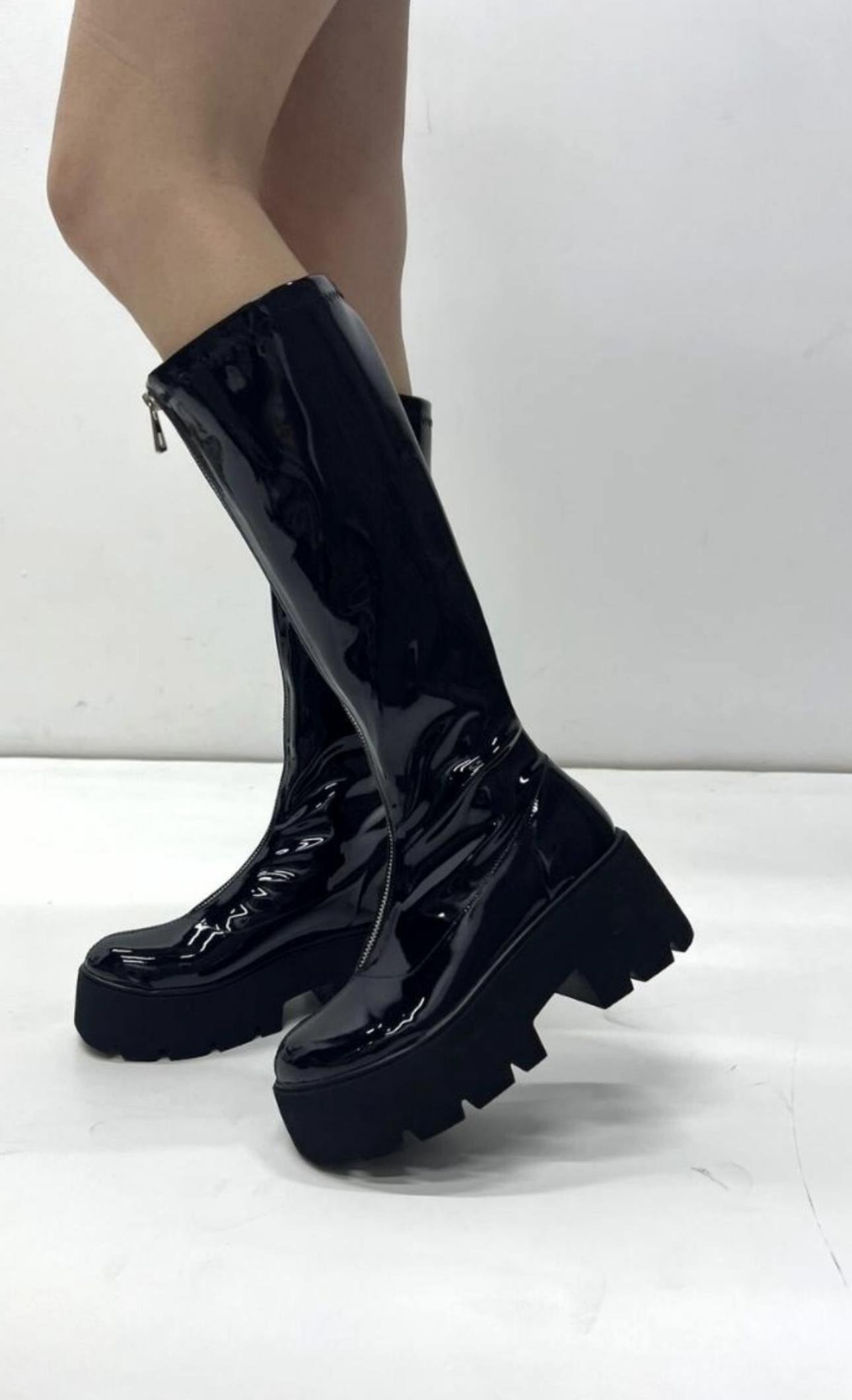 Fenilia Rugan Çizme Siyah - Düz Bot