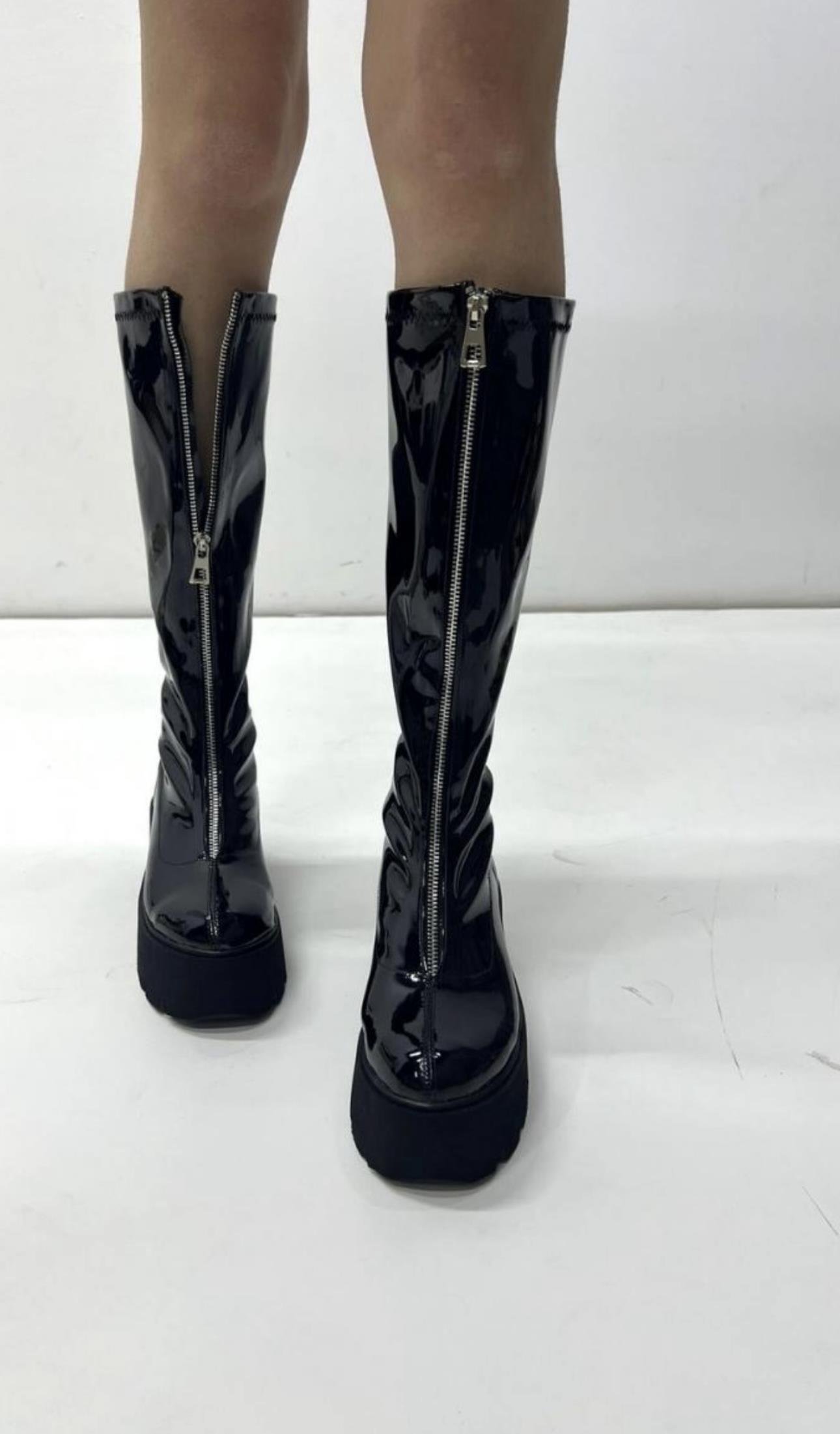 Fenilia Rugan Çizme Siyah - Düz Bot