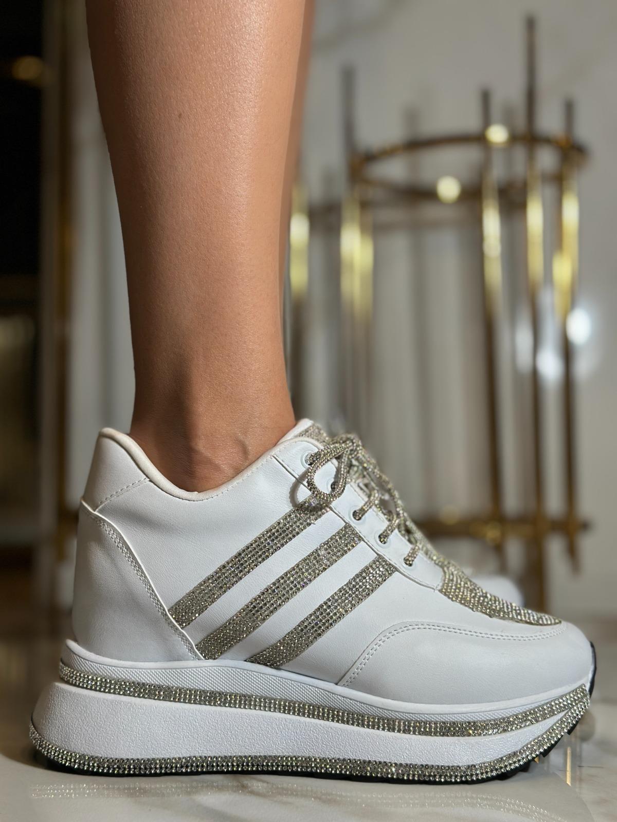 Geny Kristal Taşlı Gizli Topuklu Spor Ayakkabı Beyaz - Spor Ayakkabı