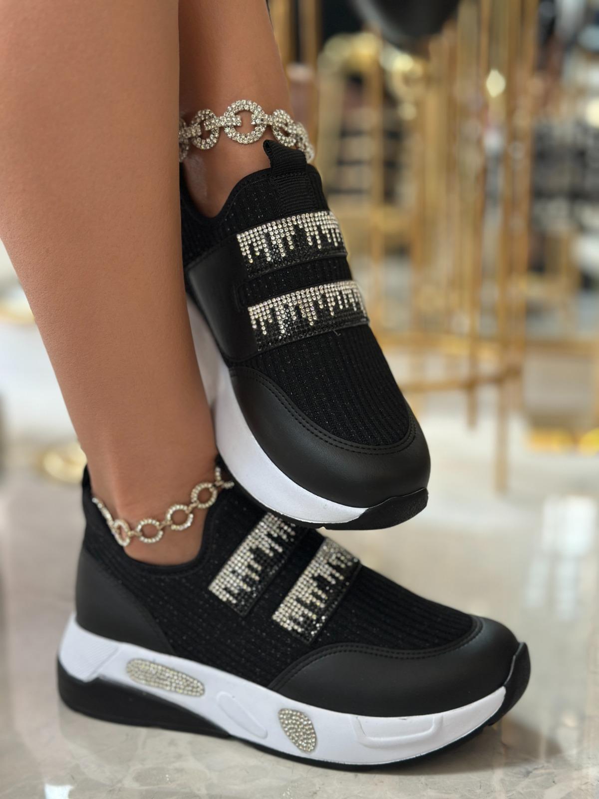 Iveko Kristal Taşlı Triko Spor Ayakkabı Siyah - WOMAN SHOES