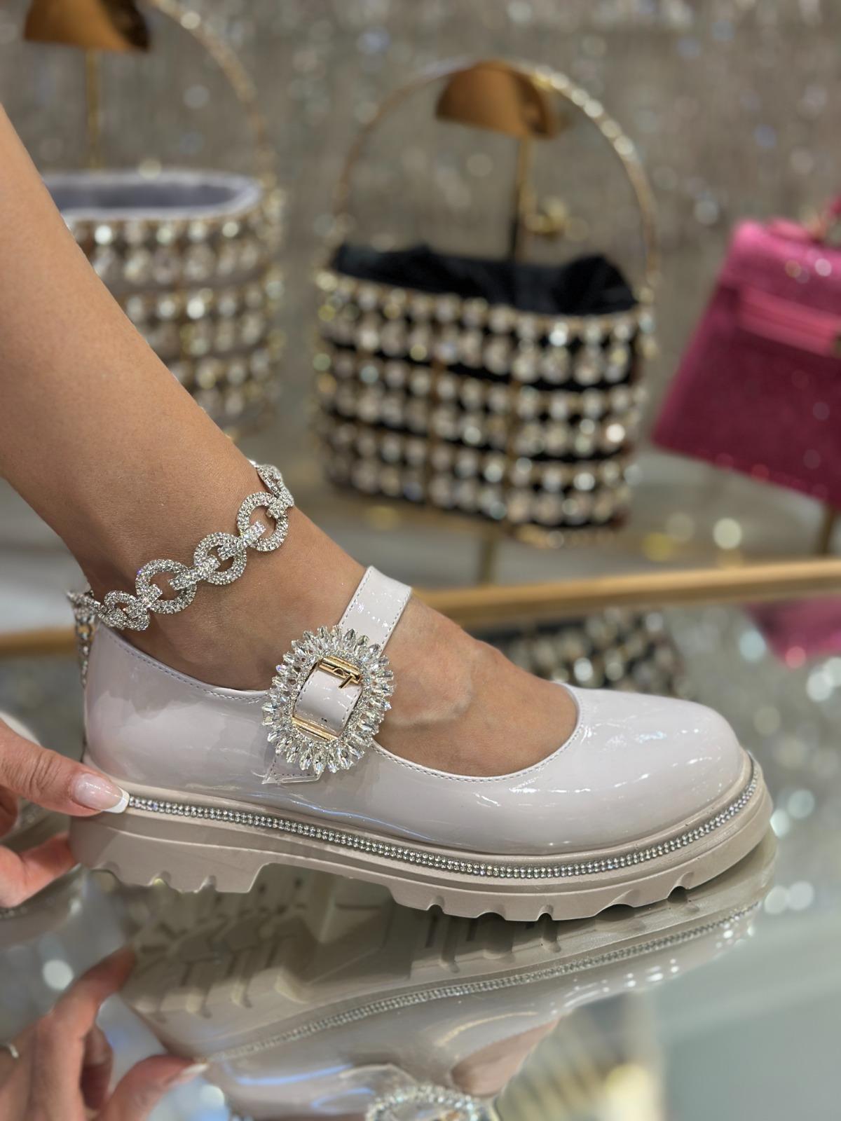 Lal Kristal Taşlı Özel Tasarım Loafer Krem - KADIN AYAKKABI