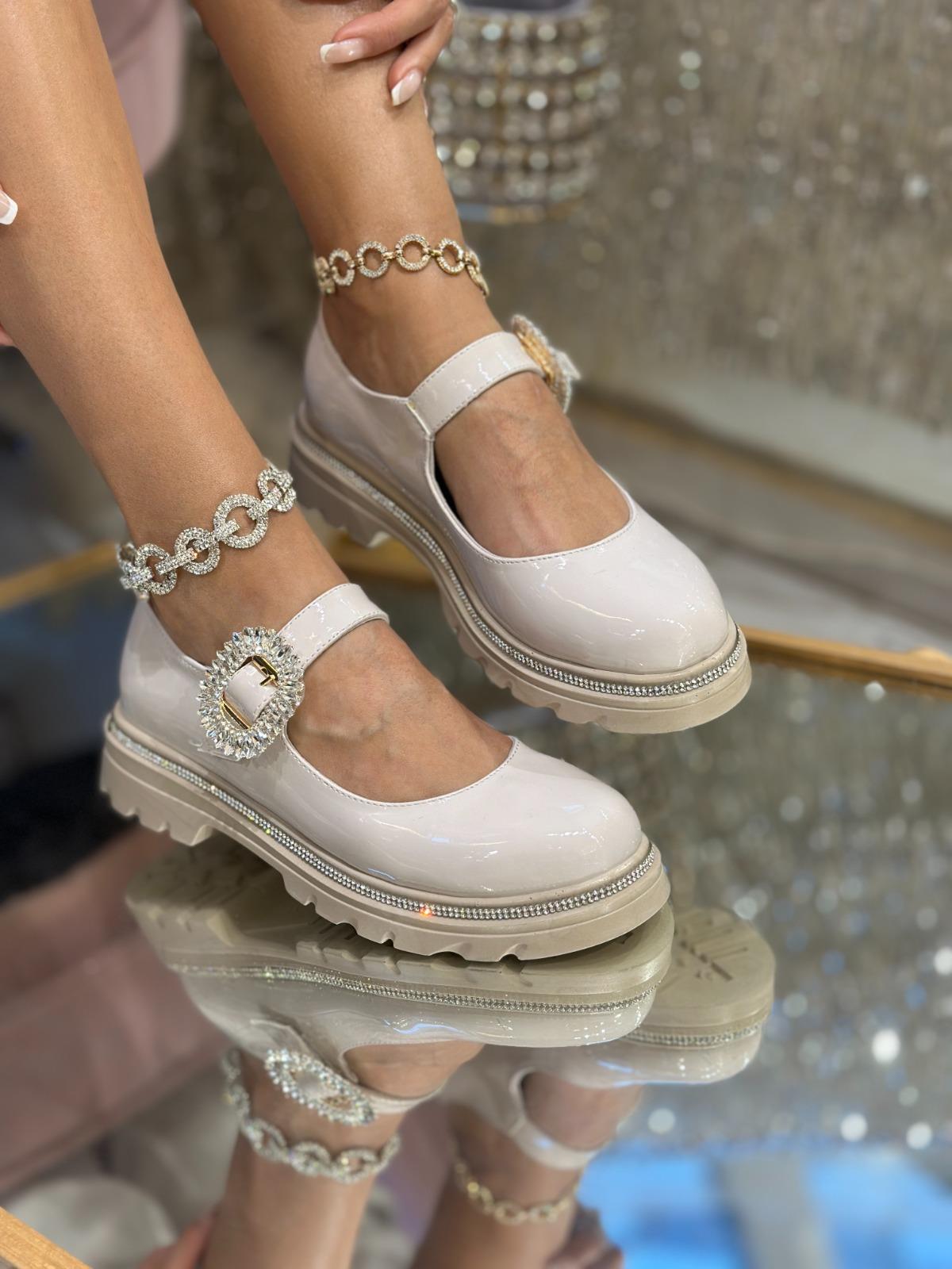Lal Kristal Taşlı Özel Tasarım Loafer Krem - KADIN AYAKKABI