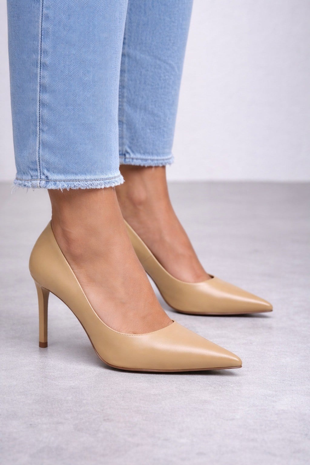 Loila Deri Stiletto Bej - Stiletto