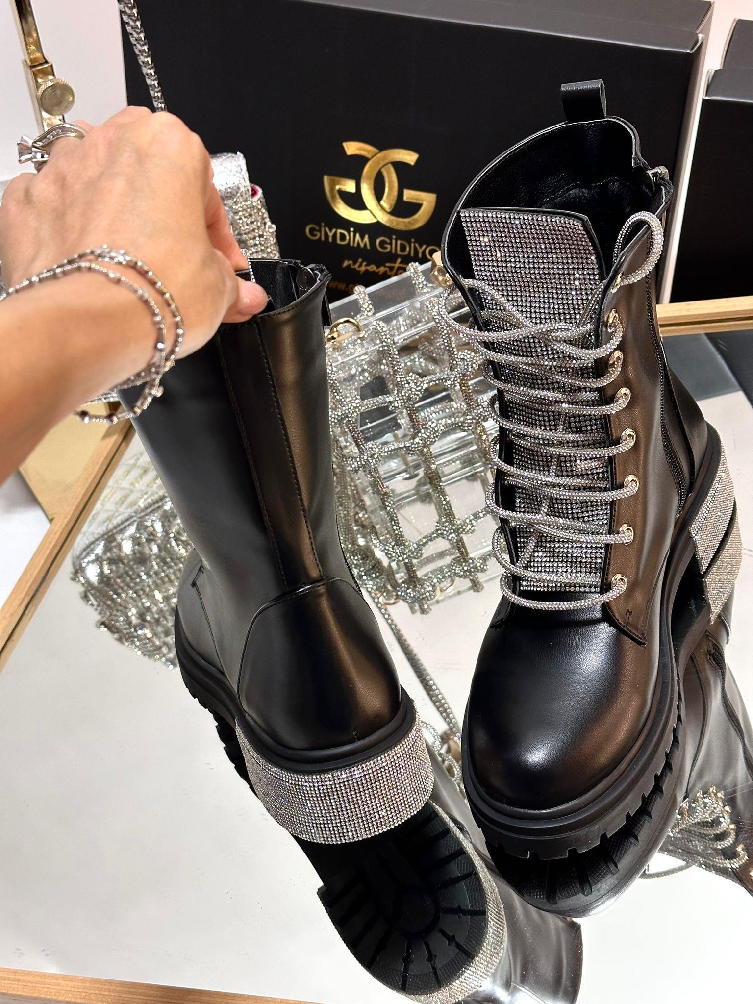 More Fun Extra Kristal Taşlı Bot Siyah - WOMAN SHOES
