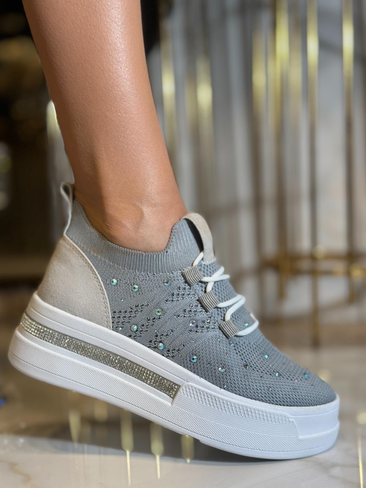 Napol Kristal Taşlı Gizli Topuk Spor Ayakkabı Gri - WOMAN SHOES