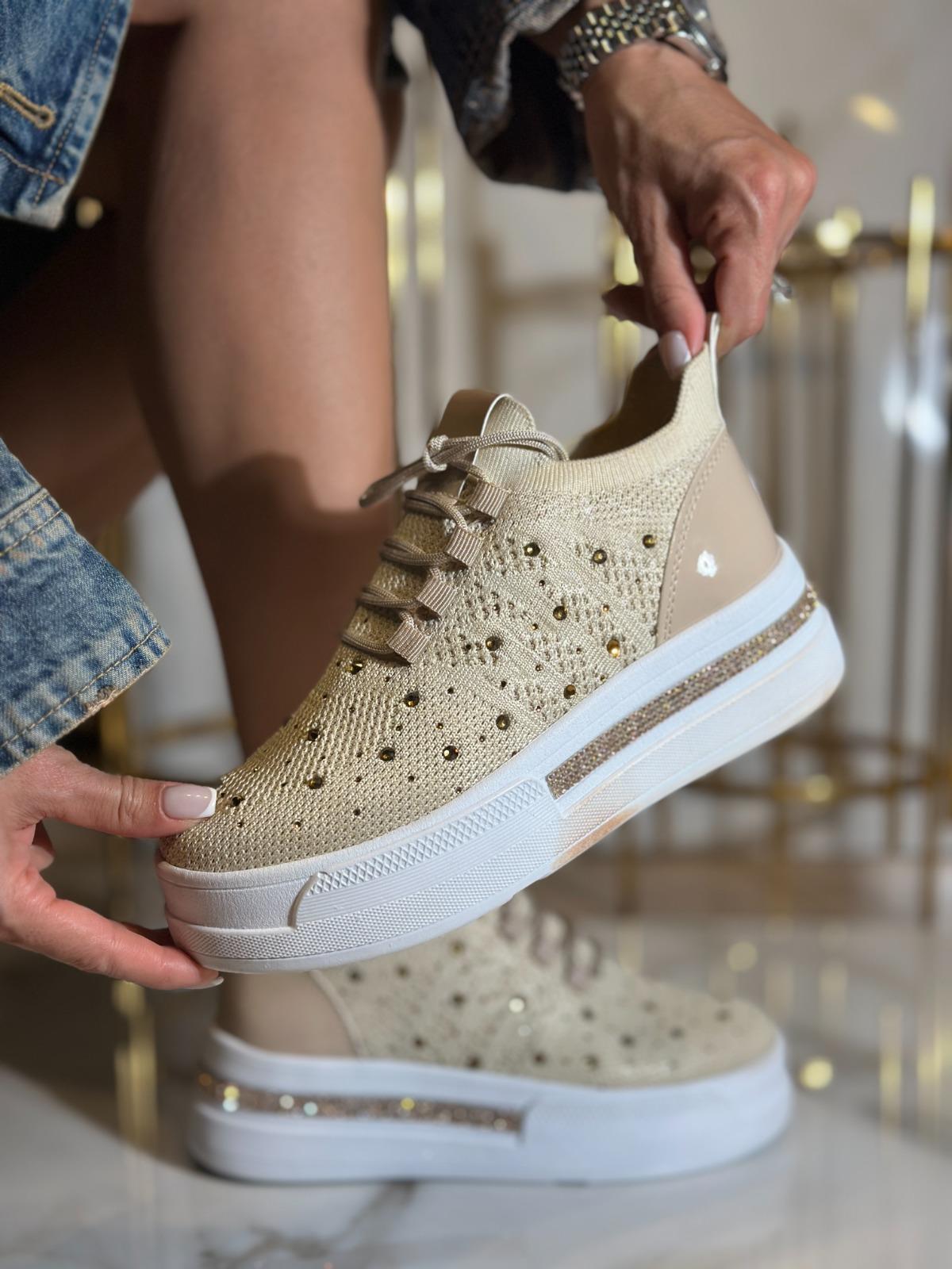 Napol Kristal Taşlı Gizli Topuk Triko Spor Ayakkabı Bej - KADIN AYAKKABI