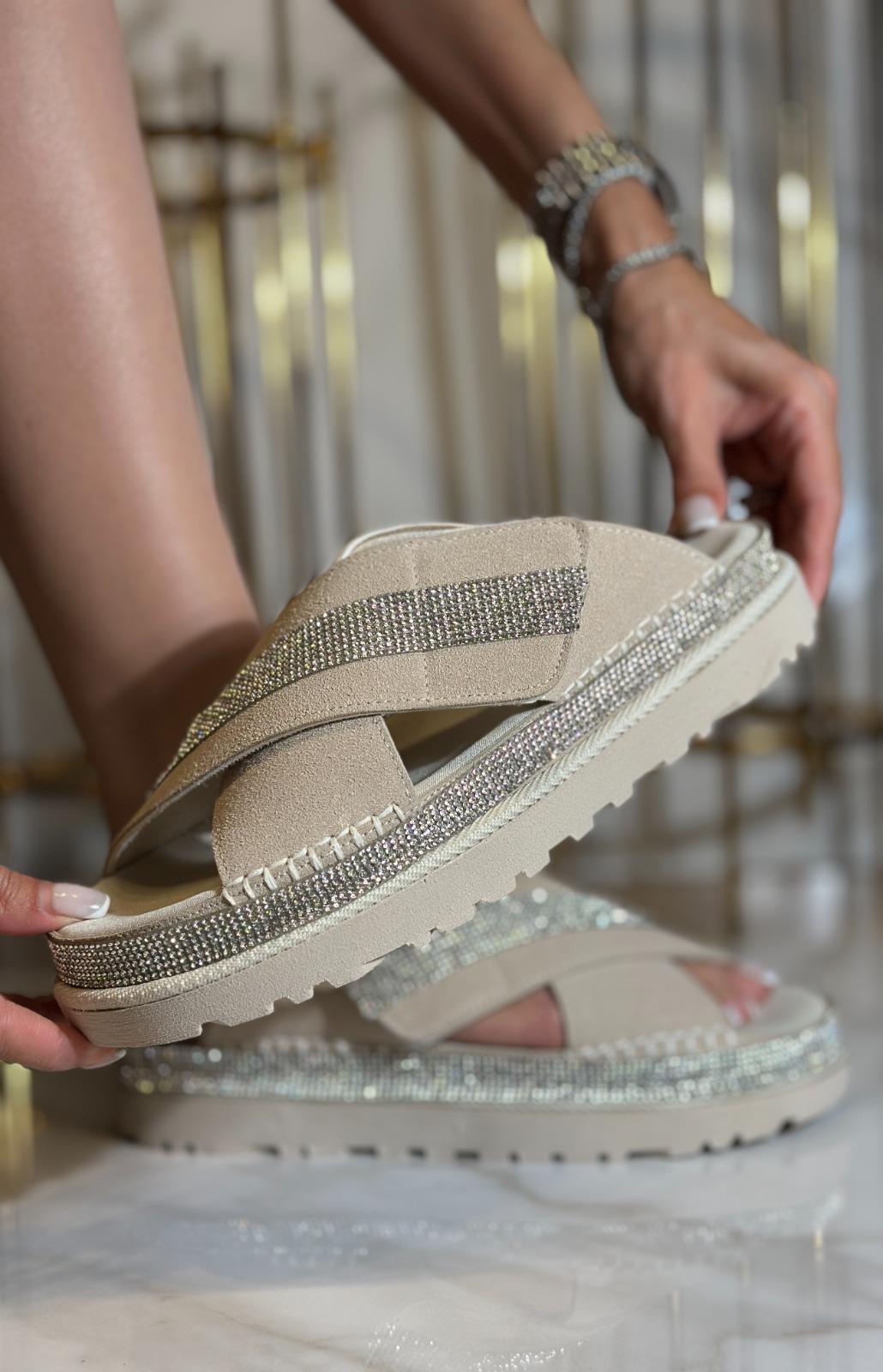 Nussa Extreme Kristal Taşlı Özel Tasarım Süet Terlik Bej - KADIN AYAKKABI