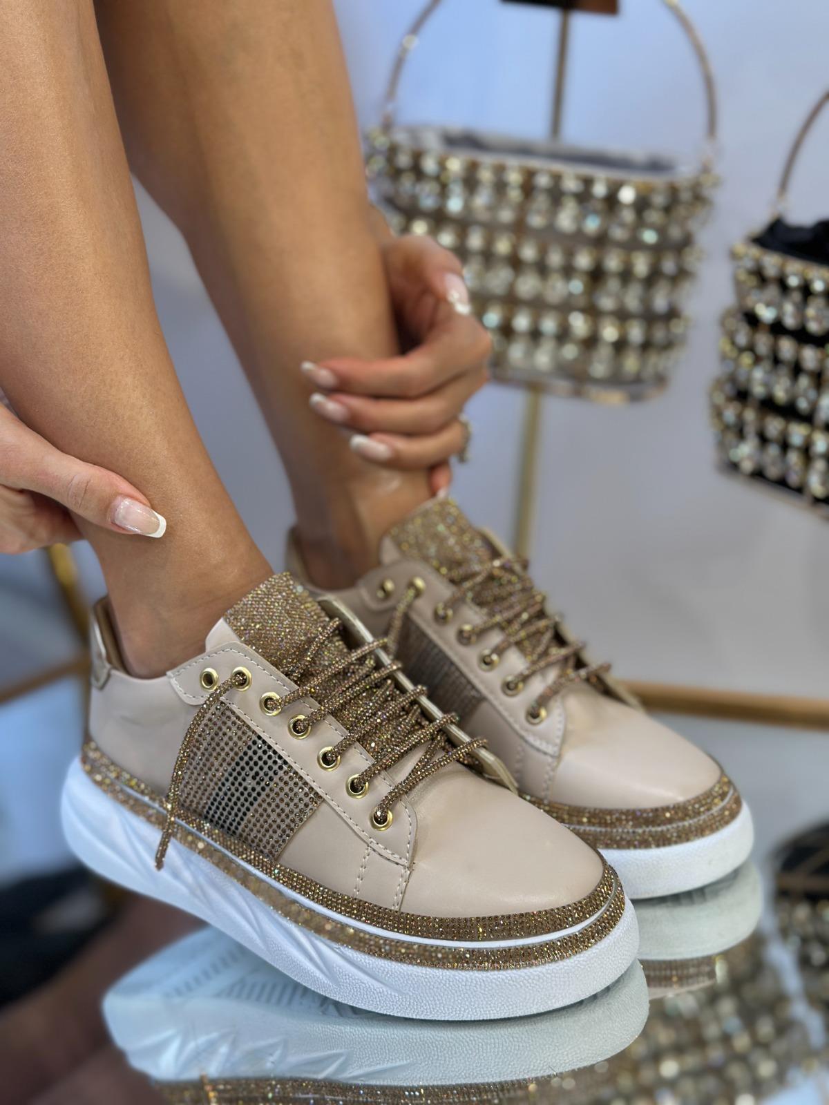 Pille Kristal Taşlı Özel Tasarım Spor Ayakkabı Vizon - WOMAN SHOES