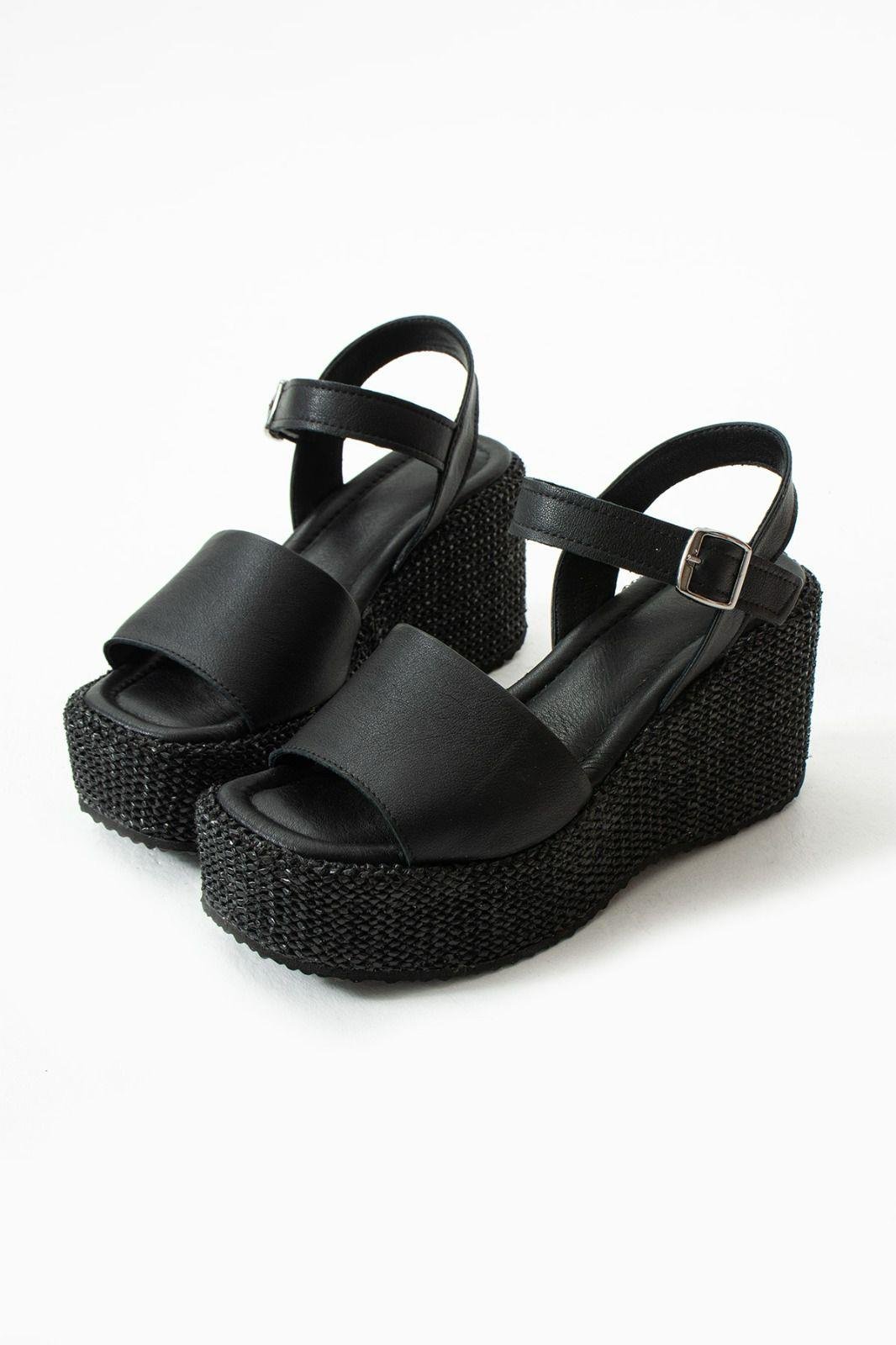 Plaza Deri Dolgu Topuk Hasır Sandalet Siyah - KADIN AYAKKABI