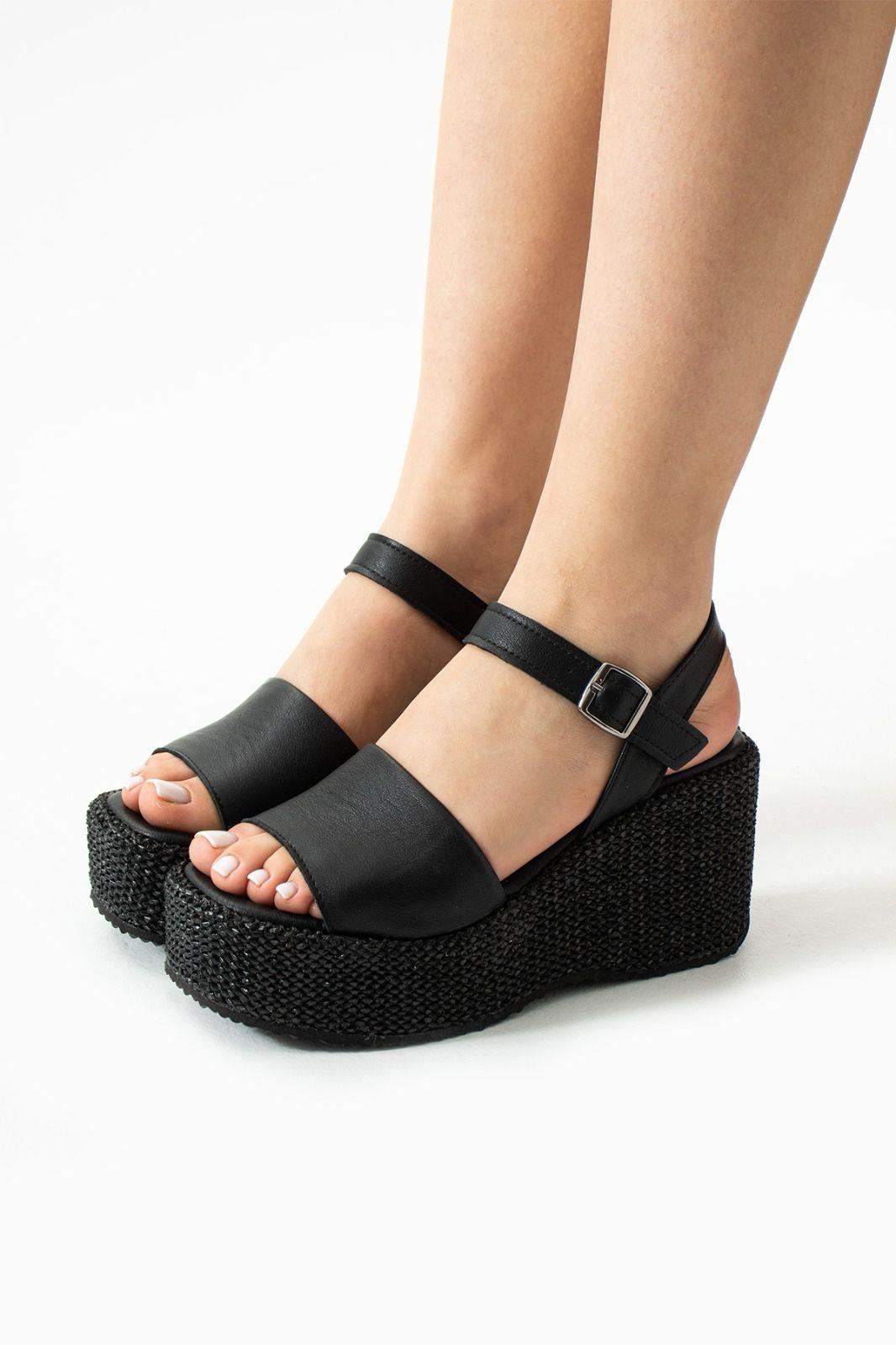 Plaza Deri Dolgu Topuk Hasır Sandalet Siyah - KADIN AYAKKABI