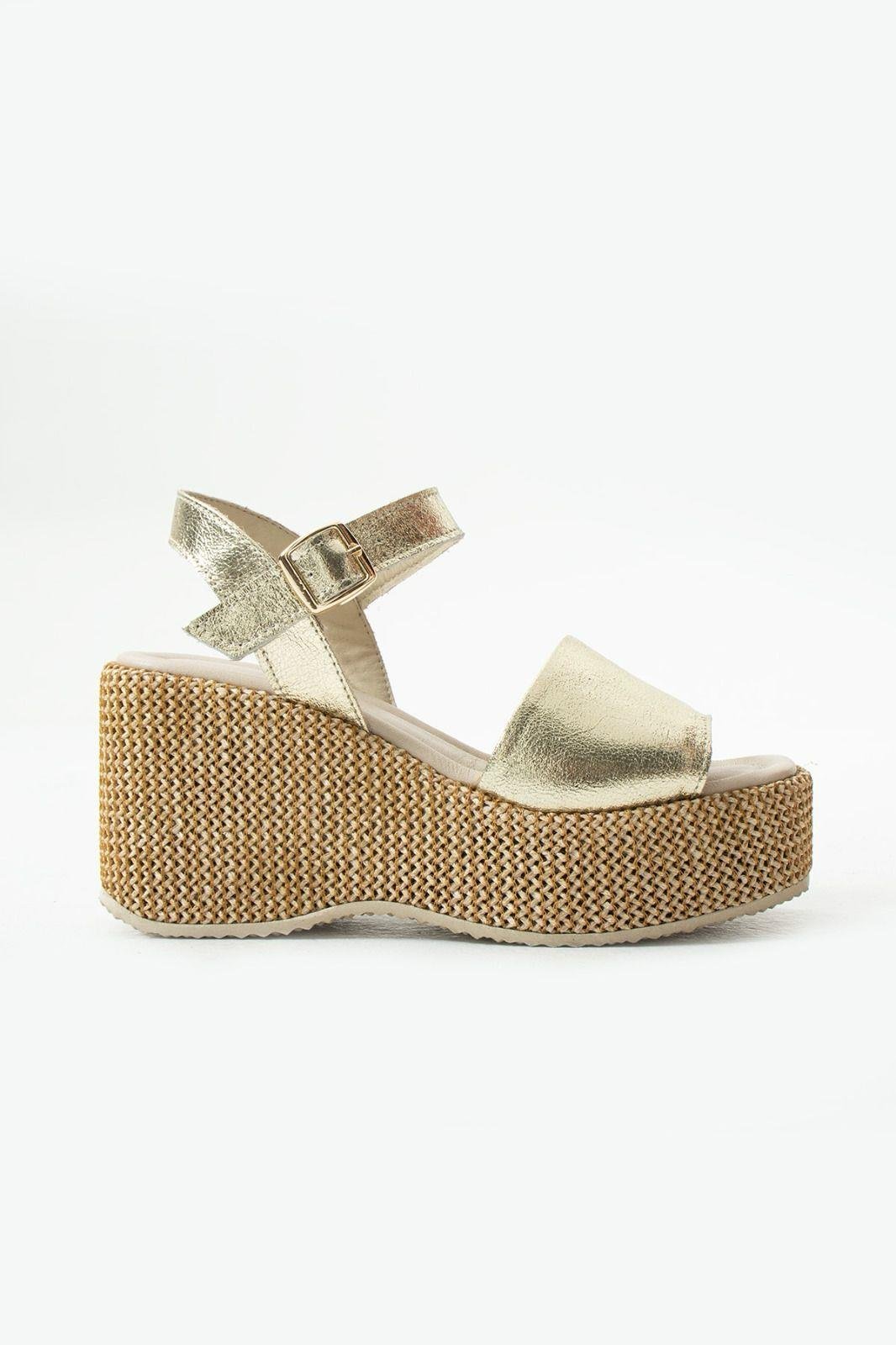 Plaza Deri Dolgu Topuk Hasır Sandalet Gold - WOMAN SHOES