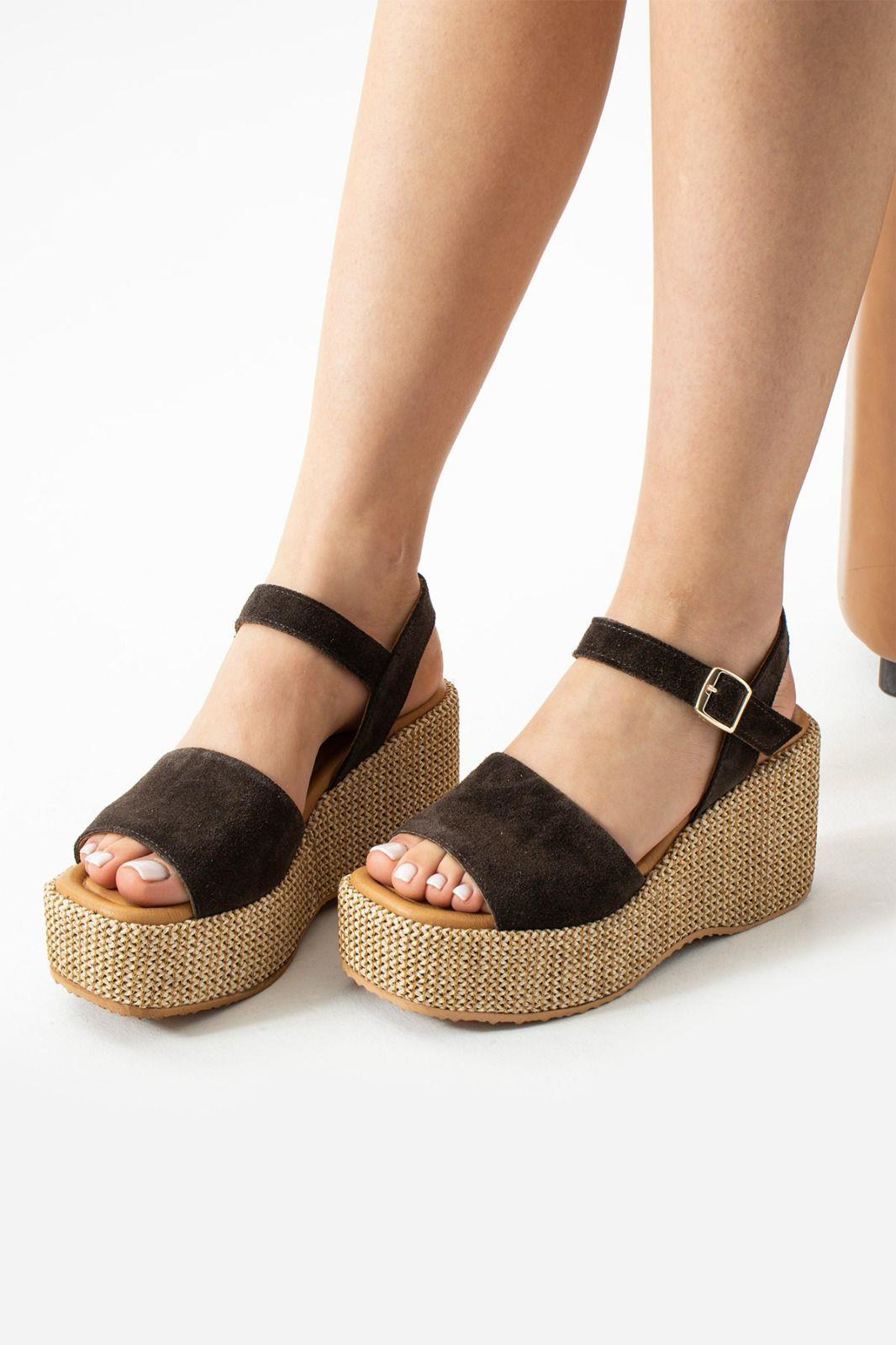 Plaza Süet Deri Dolgu Topuk Hasır Sandalet Koyu Kahve - KADIN AYAKKABI
