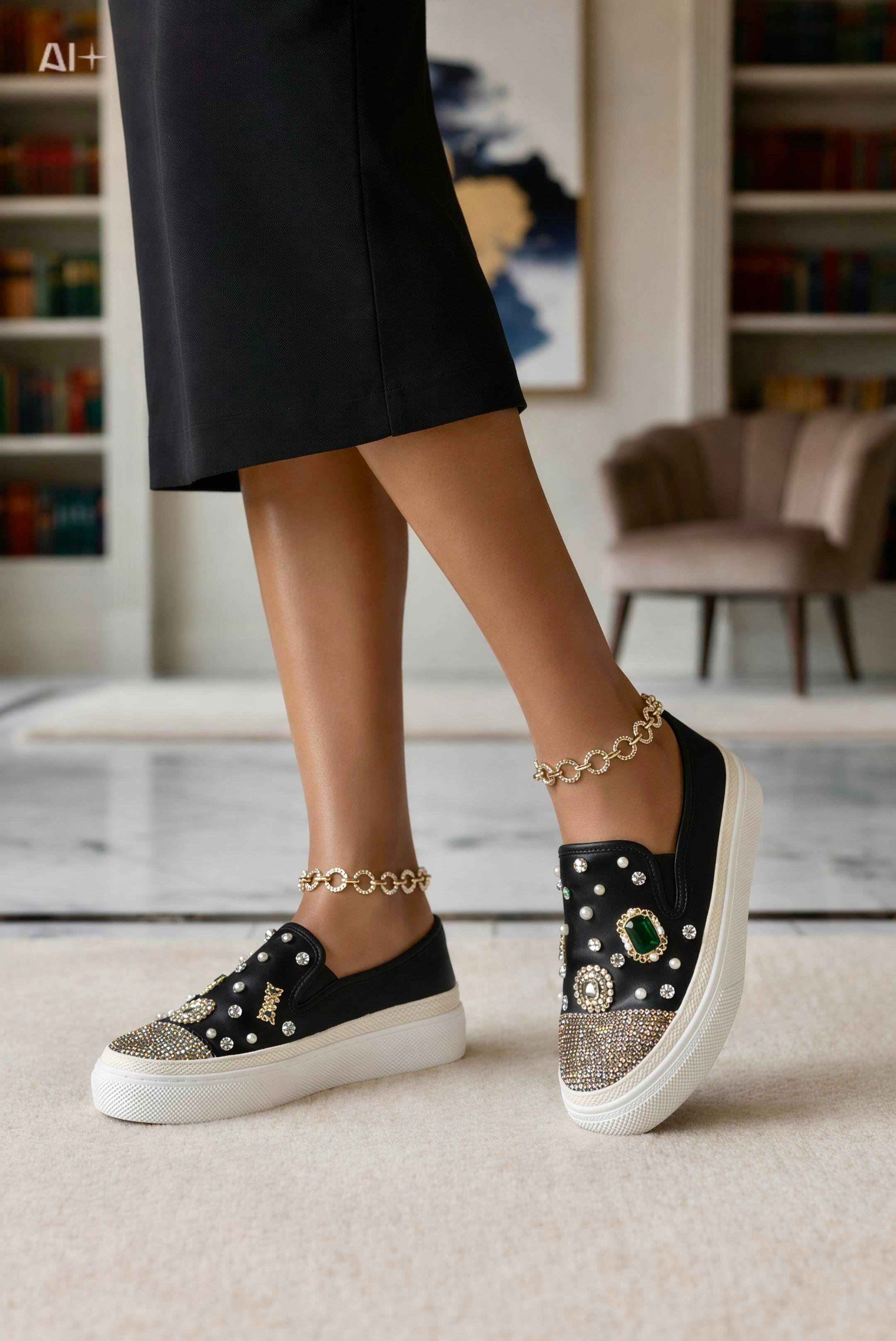 Rovilya Kristal Taşlı Özel Tasarım Spor Ayakkabı Siyah - Spor Ayakkabı