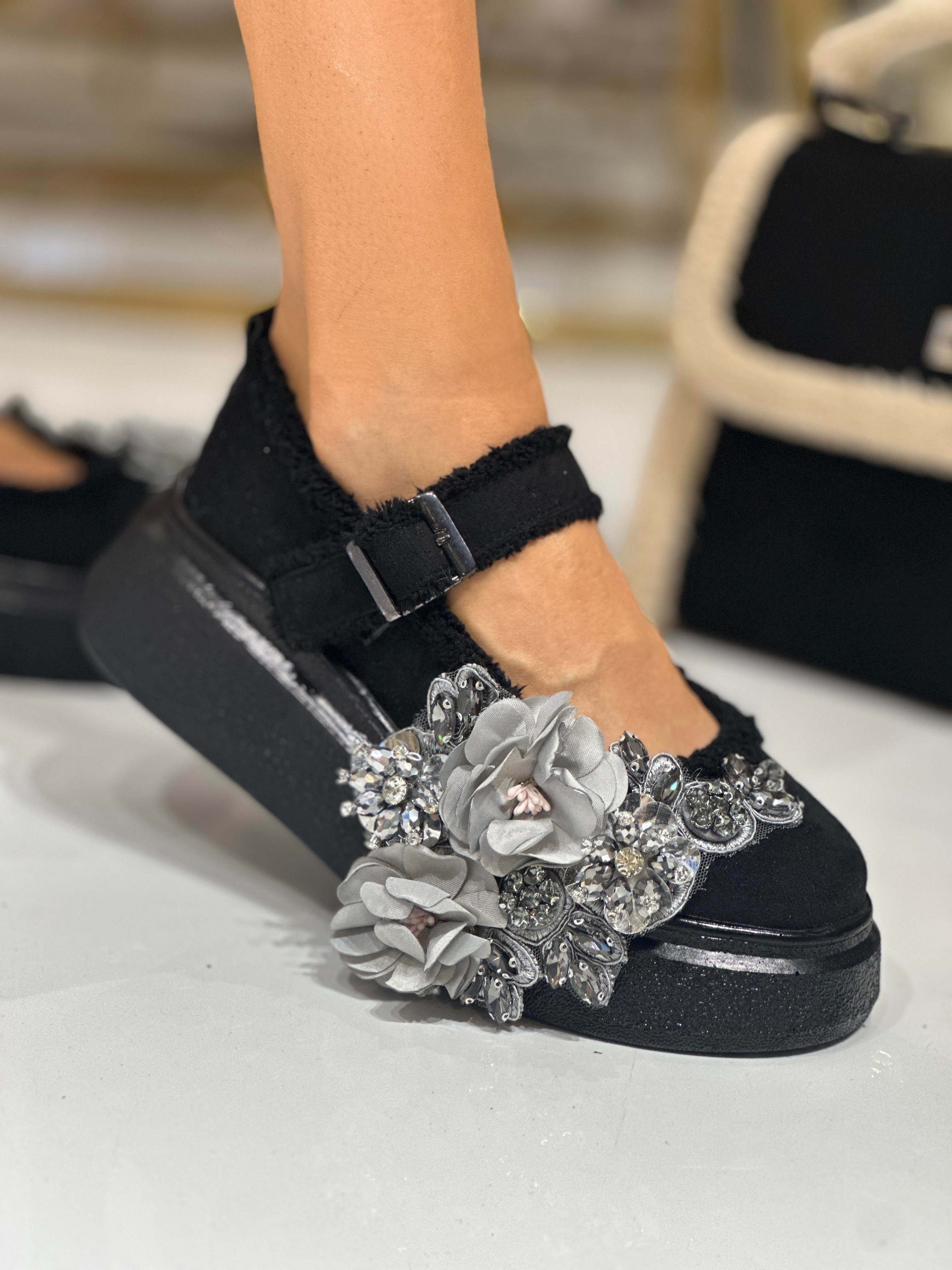 Selen Çiçek Desenli Özel Tasarım Süet Loafer Siyah - Loafer