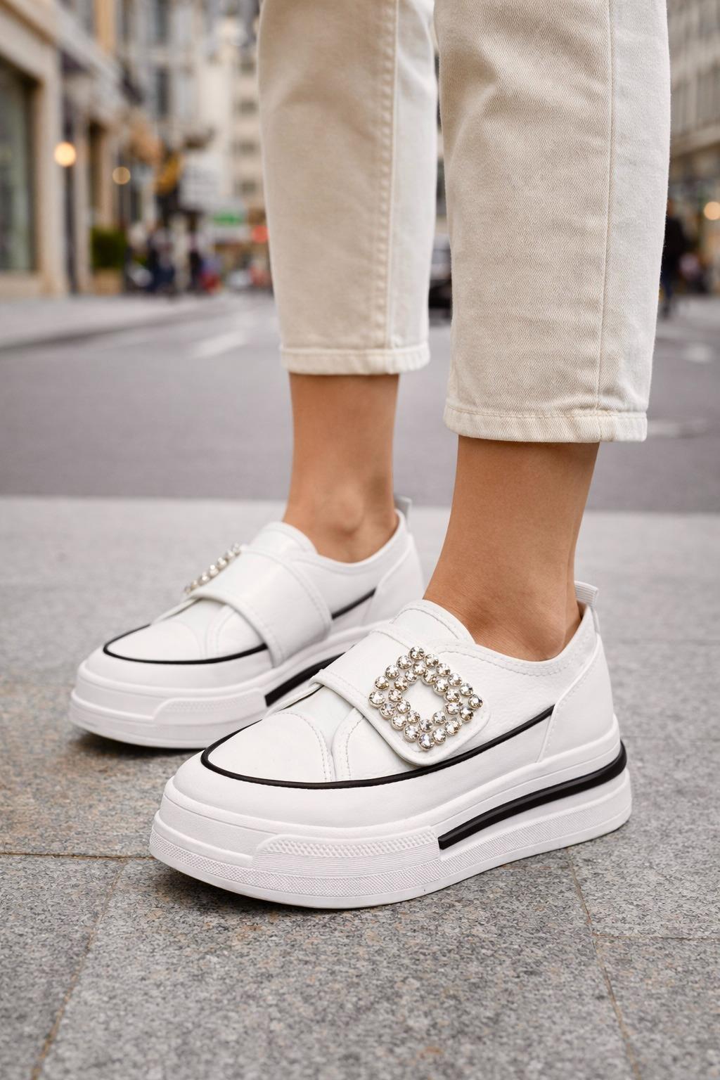 Taxim Özel Tasarım Yüksek Tabanlı Spor Ayakkabı Beyaz - Spor Ayakkabı