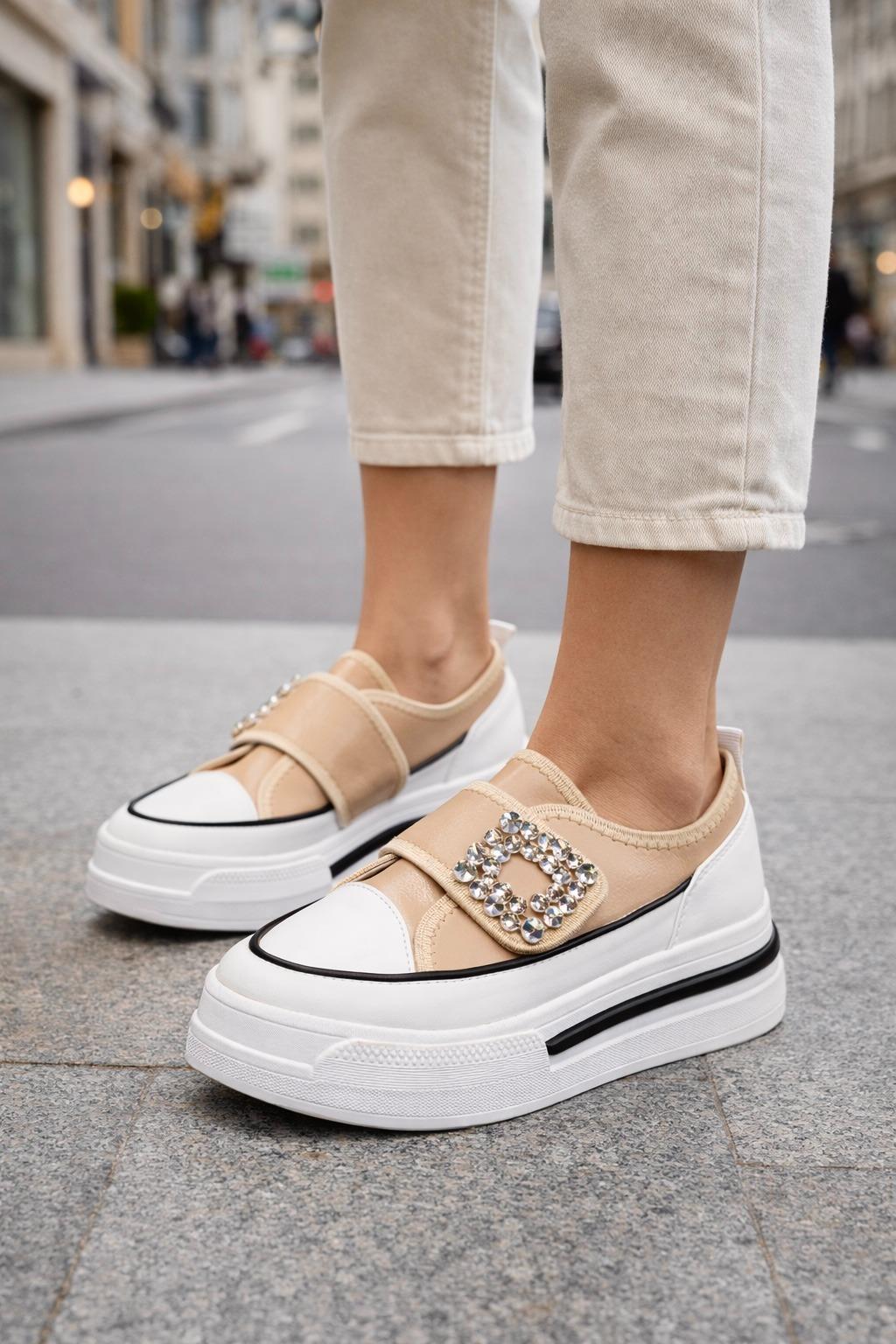 Taxim Özel Tasarım Yüksek Tabanlı Spor Ayakkabı Bej - Spor Ayakkabı