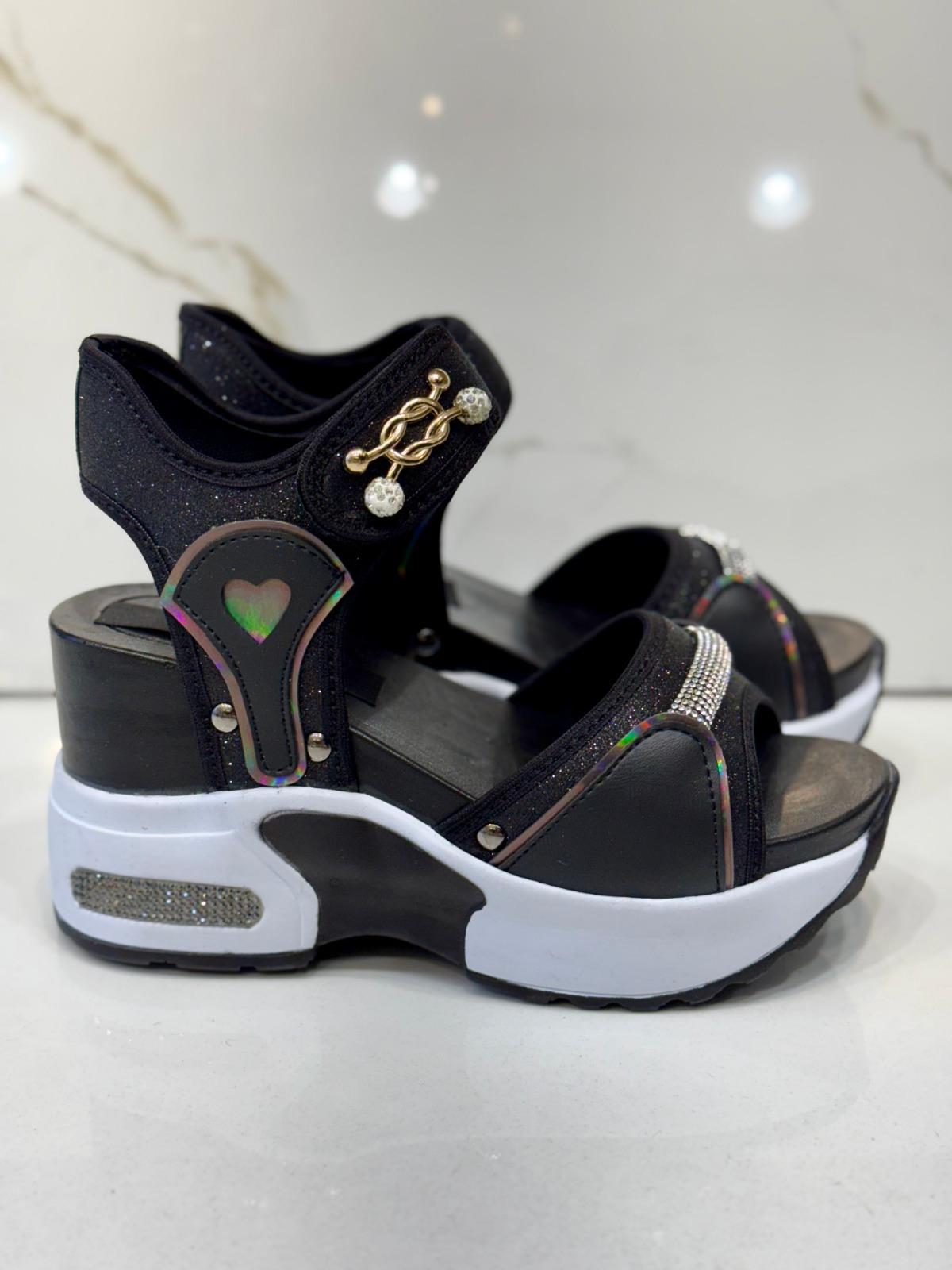 Tora Kristal Taşlı Yüksek Taban Sandalet Siyah - WOMAN SHOES