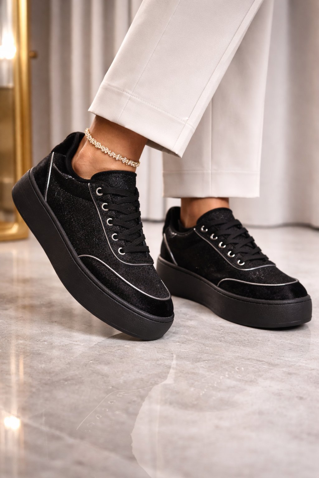 Velvéra Step Kadife Spor Ayakkabı Siyah - 