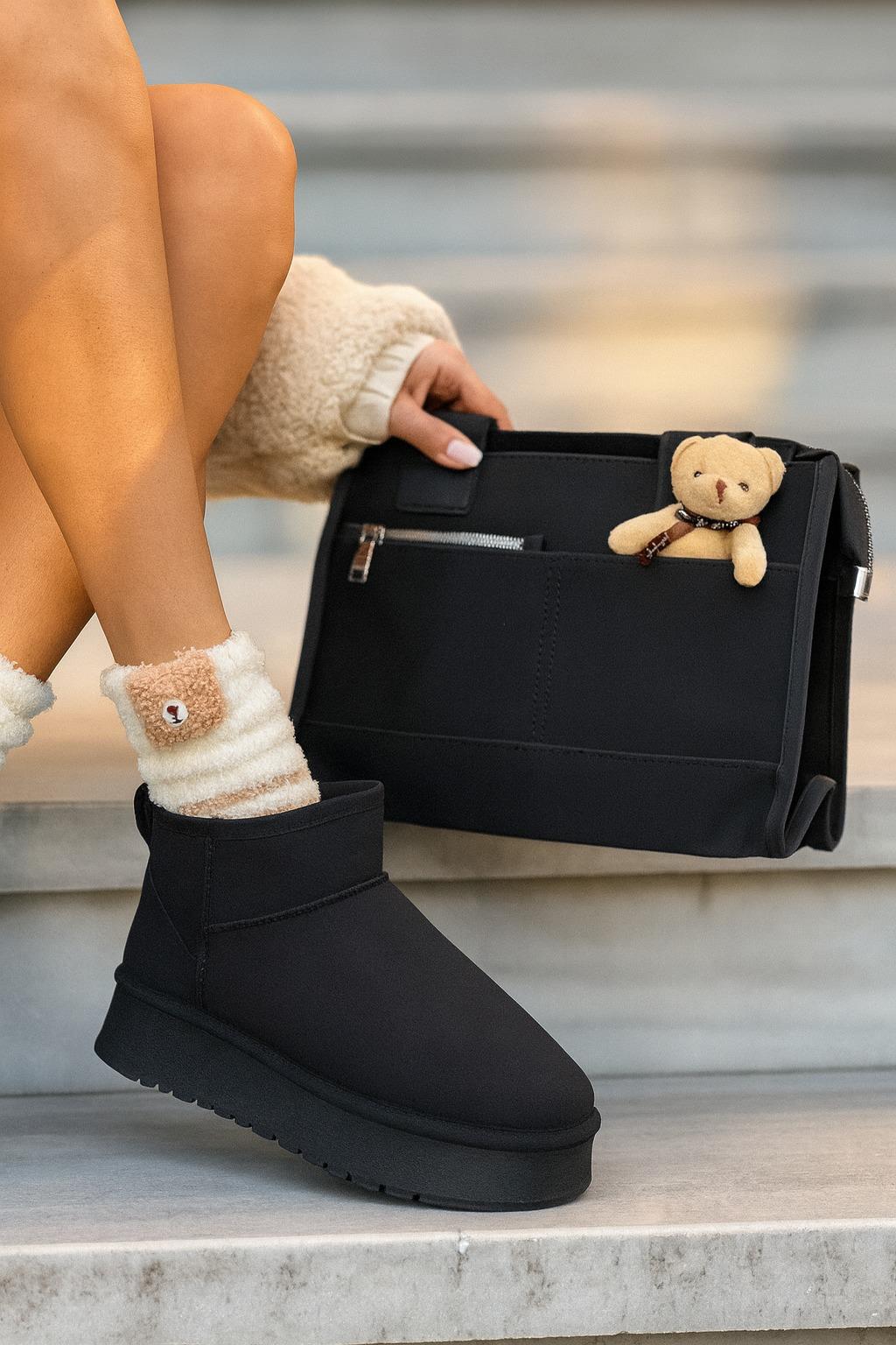 Yora Kadın Bot Siyah - Düz Bot