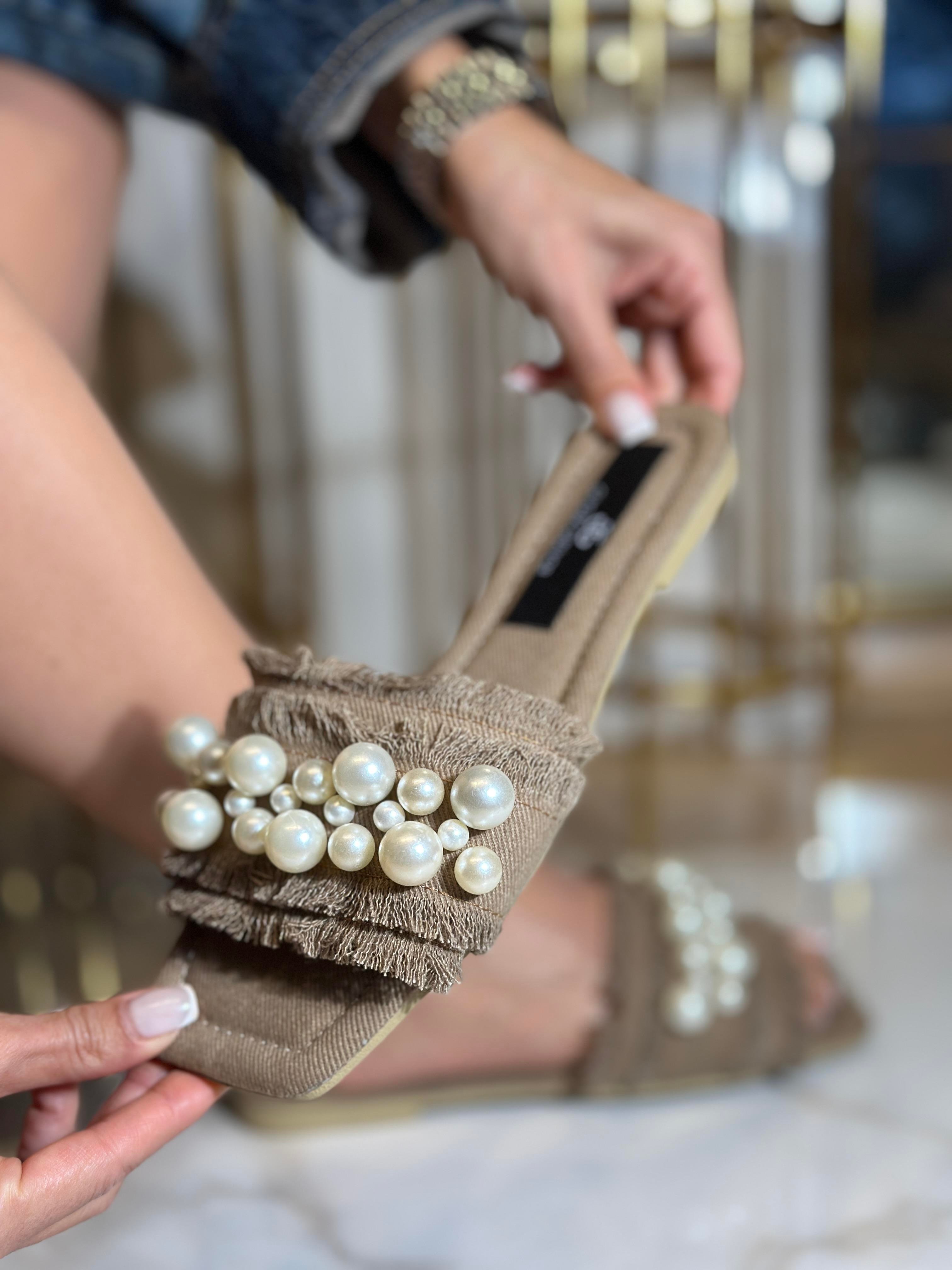 Yusen Kristal Taşlı Terlik Bej - KADIN AYAKKABI