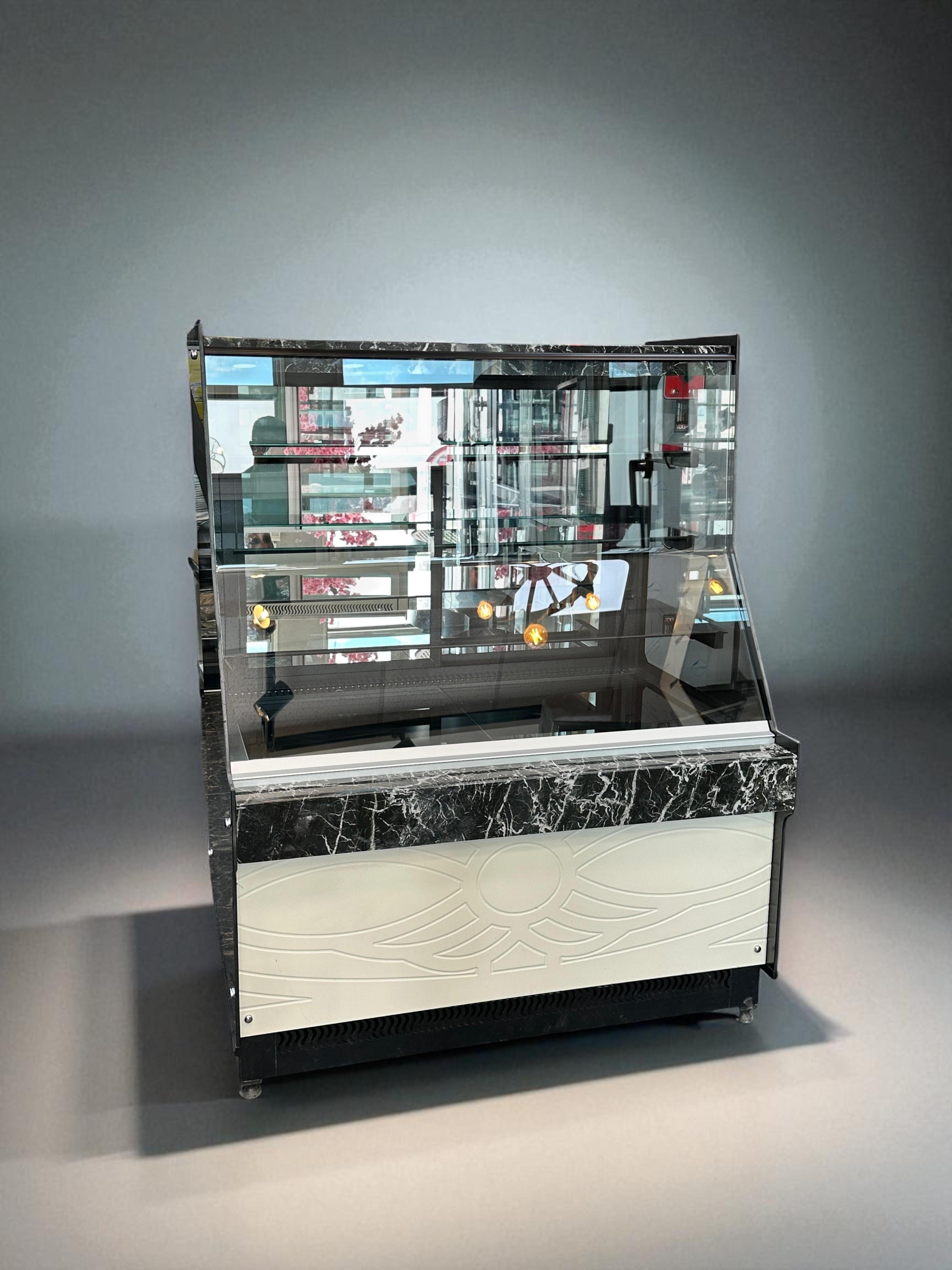 YDG Vitrin Tipi Soğutuculu Dolap, Özel Dekor, Siyah, 110x80x140