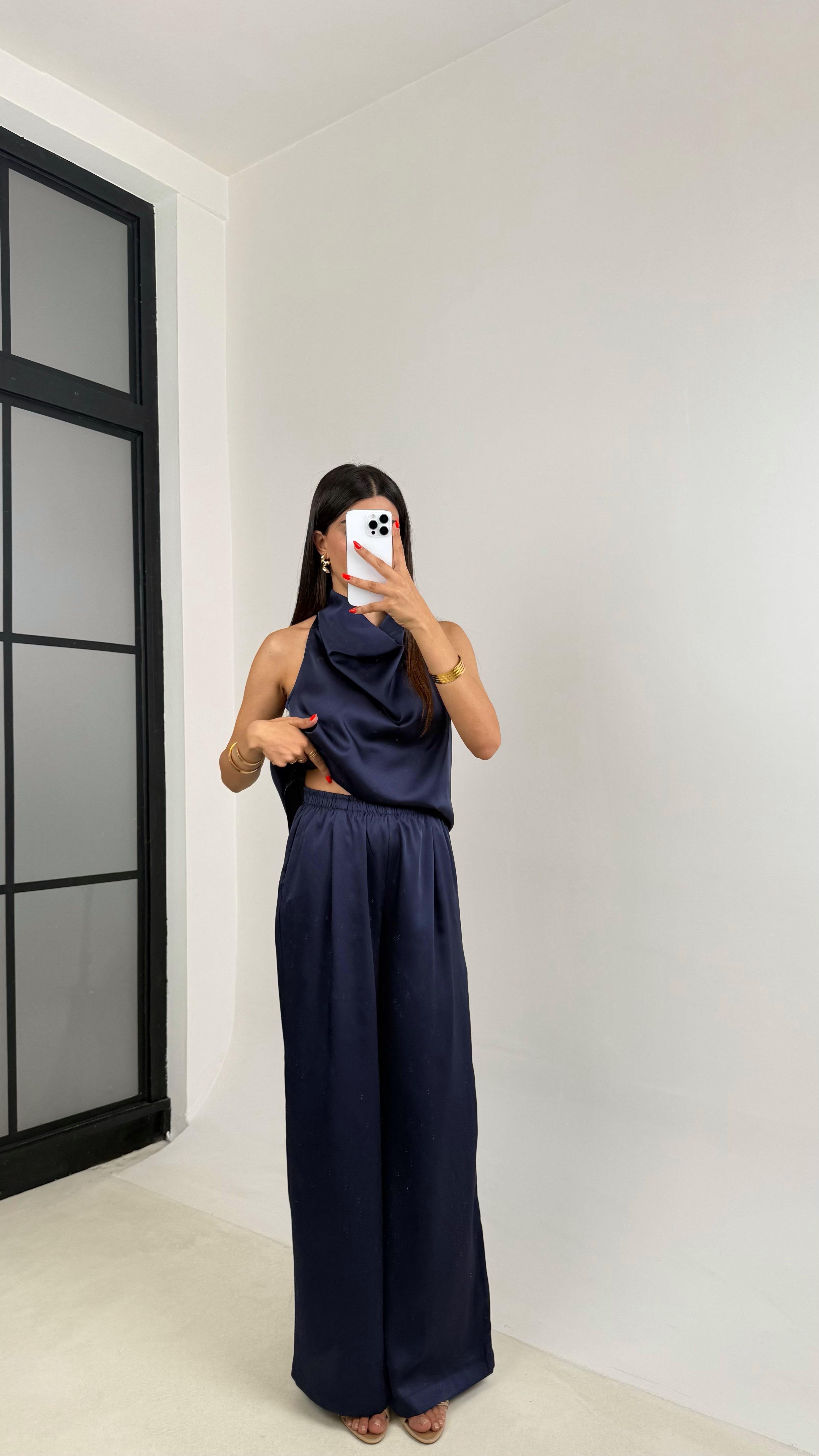 Lacivert Degaje Yaka Bluz Beli Lastikli Pantolon Saten Takım GAUS-0056GAUSTAKIMGAUS-0056