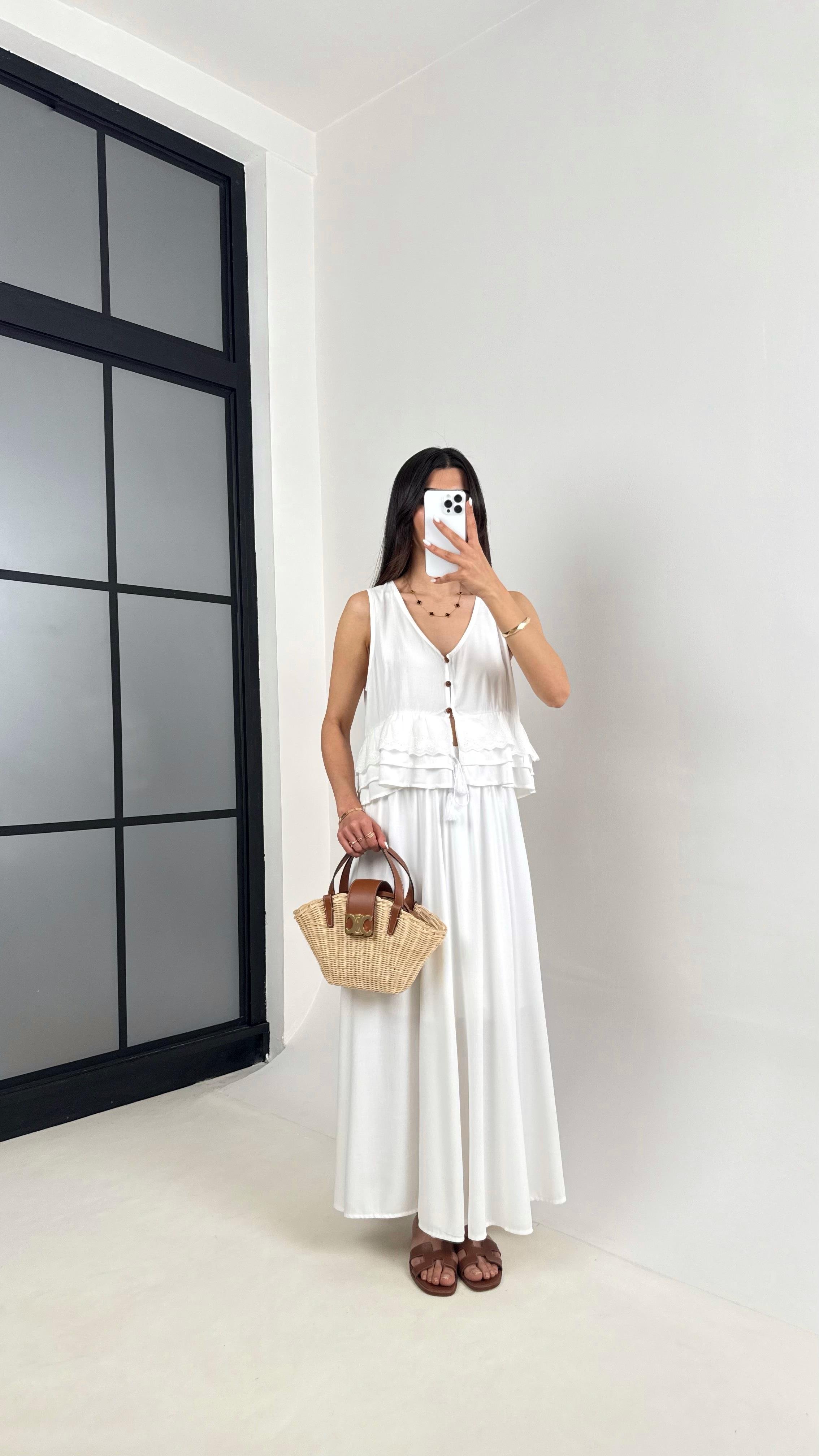 Beyaz V Yaka Önü Düğmeli Bluz Astarlı Etekli Takım Gaus00439GausTAKIMGU1002017