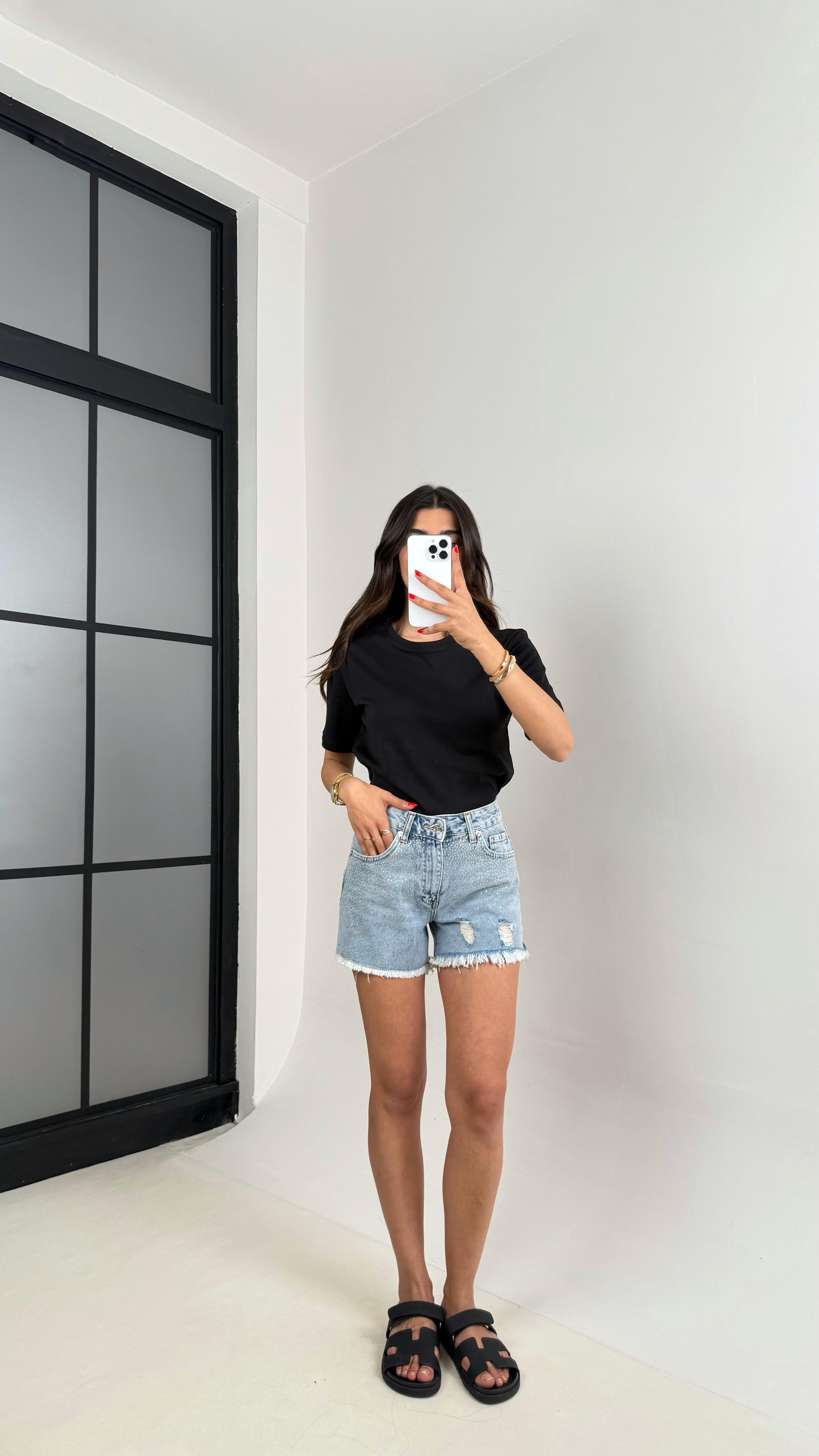 Mavi Taşlı Kesik Paça Denim Şort Gaus00478GausŞORTGU1002116