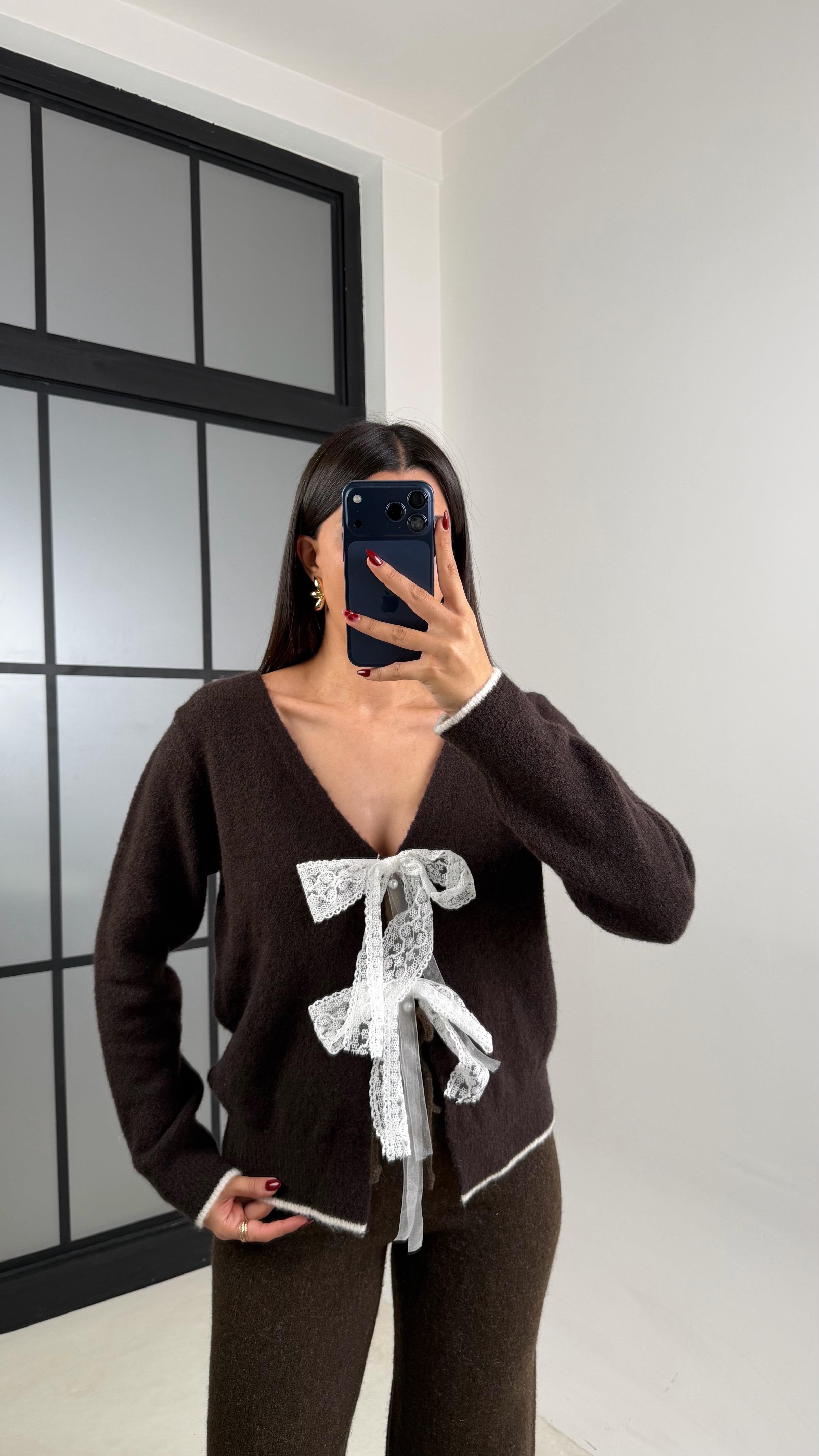 Acı Kahve Fiyonk Detaylı Triko Hırka GAUS-00633GAUS الكارديغان  GAUS-00633