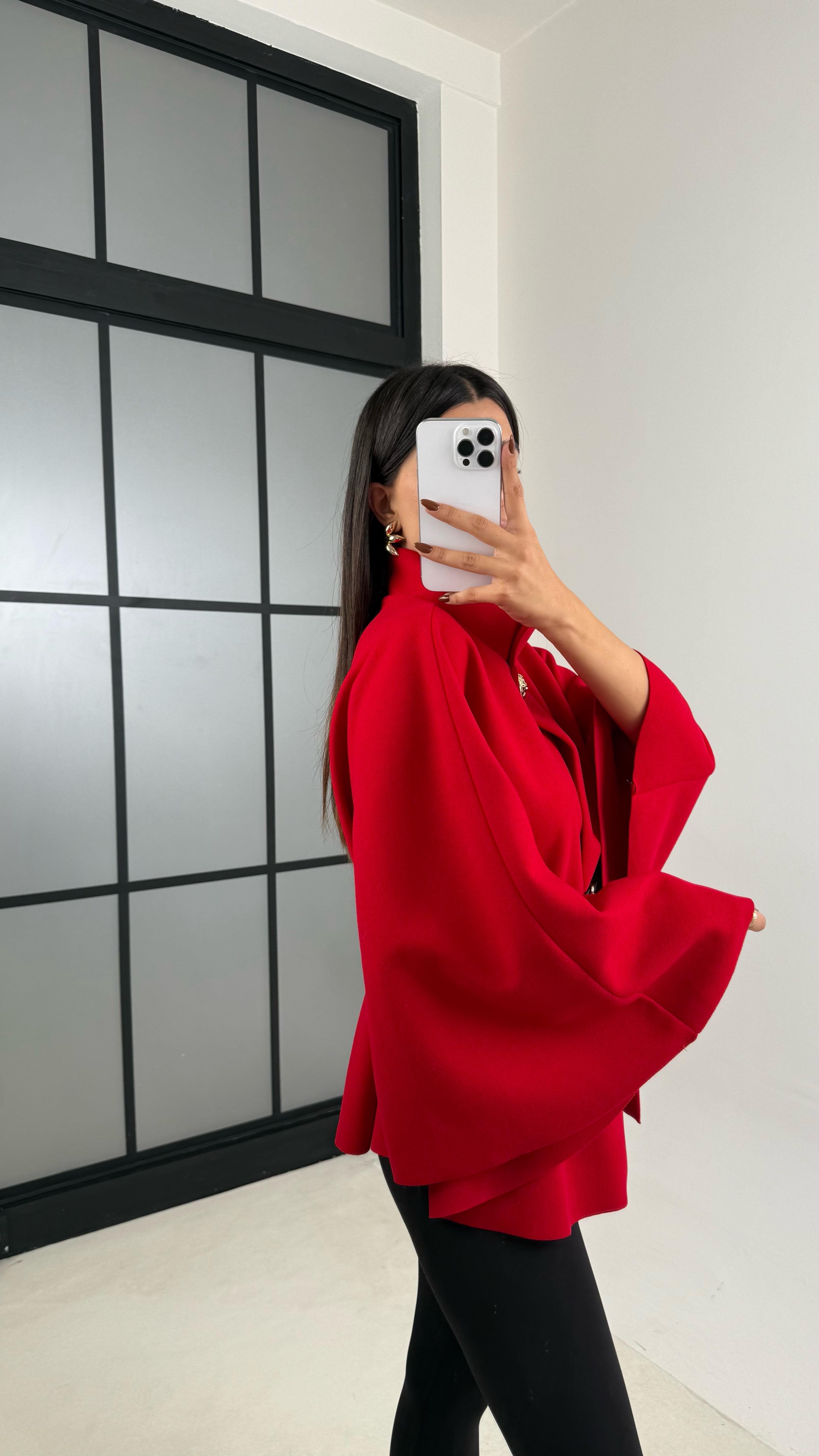 Kırmızı Gina ZR Model Kemerli Kaşe Panço GAUS-0091GAUSPançoGAUS-0091