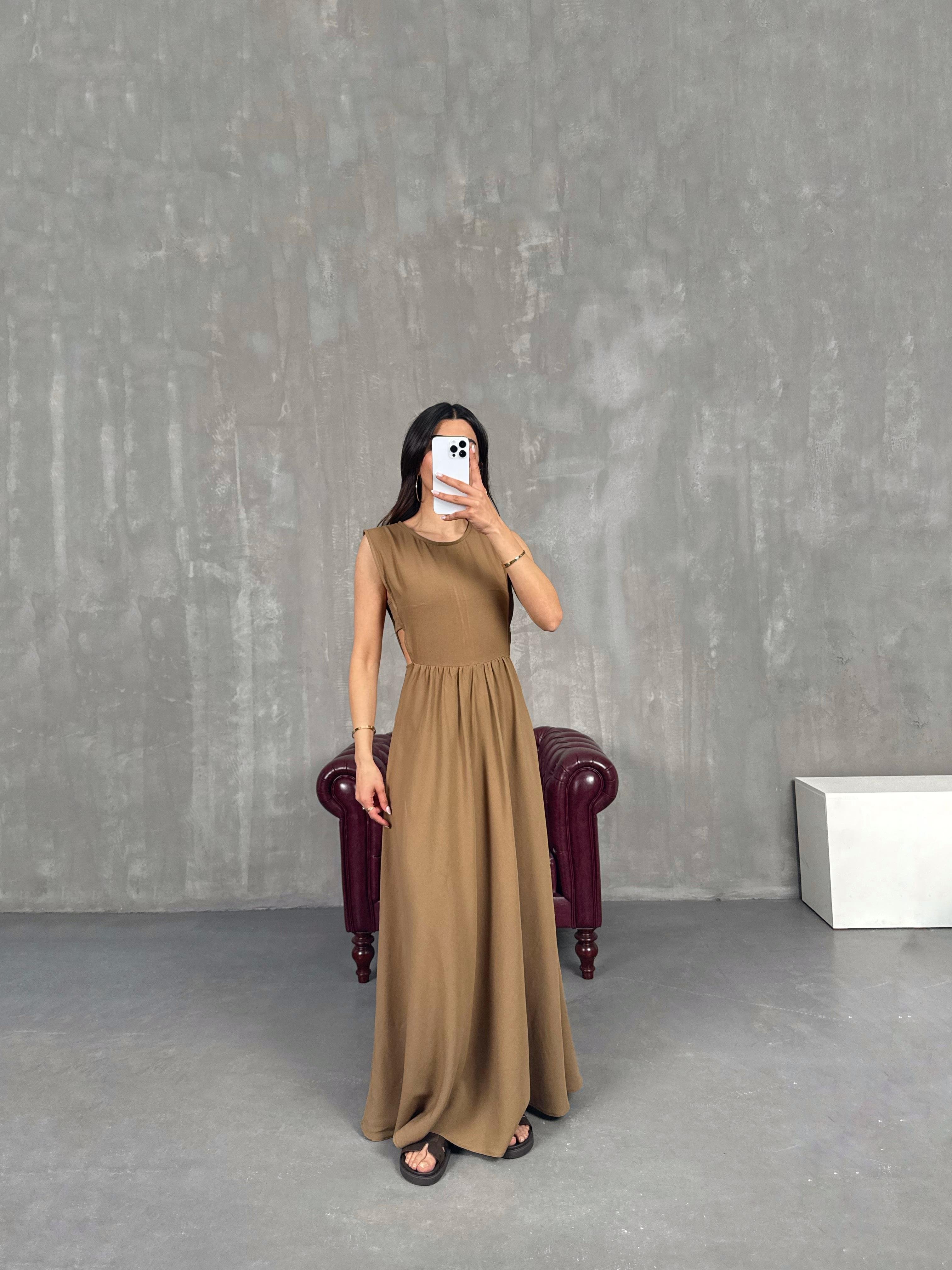 Kahve Yan Dekolteli Keten Elbise Gaus00255GausELBİSEGU1001593