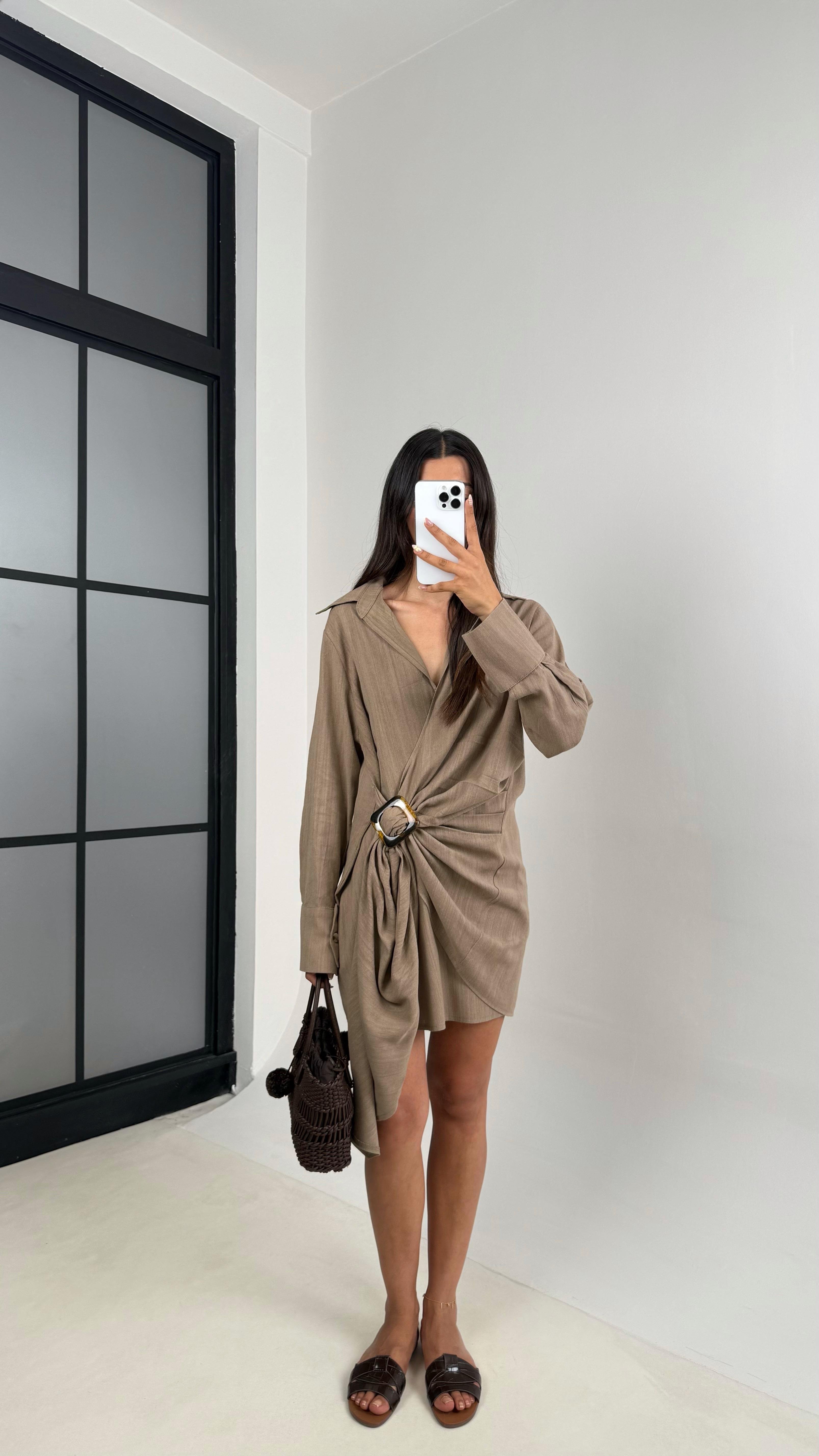 Kahve Toka Detaylı Premium Keten Elbise Gaus00689GausELBİSEGU1002590