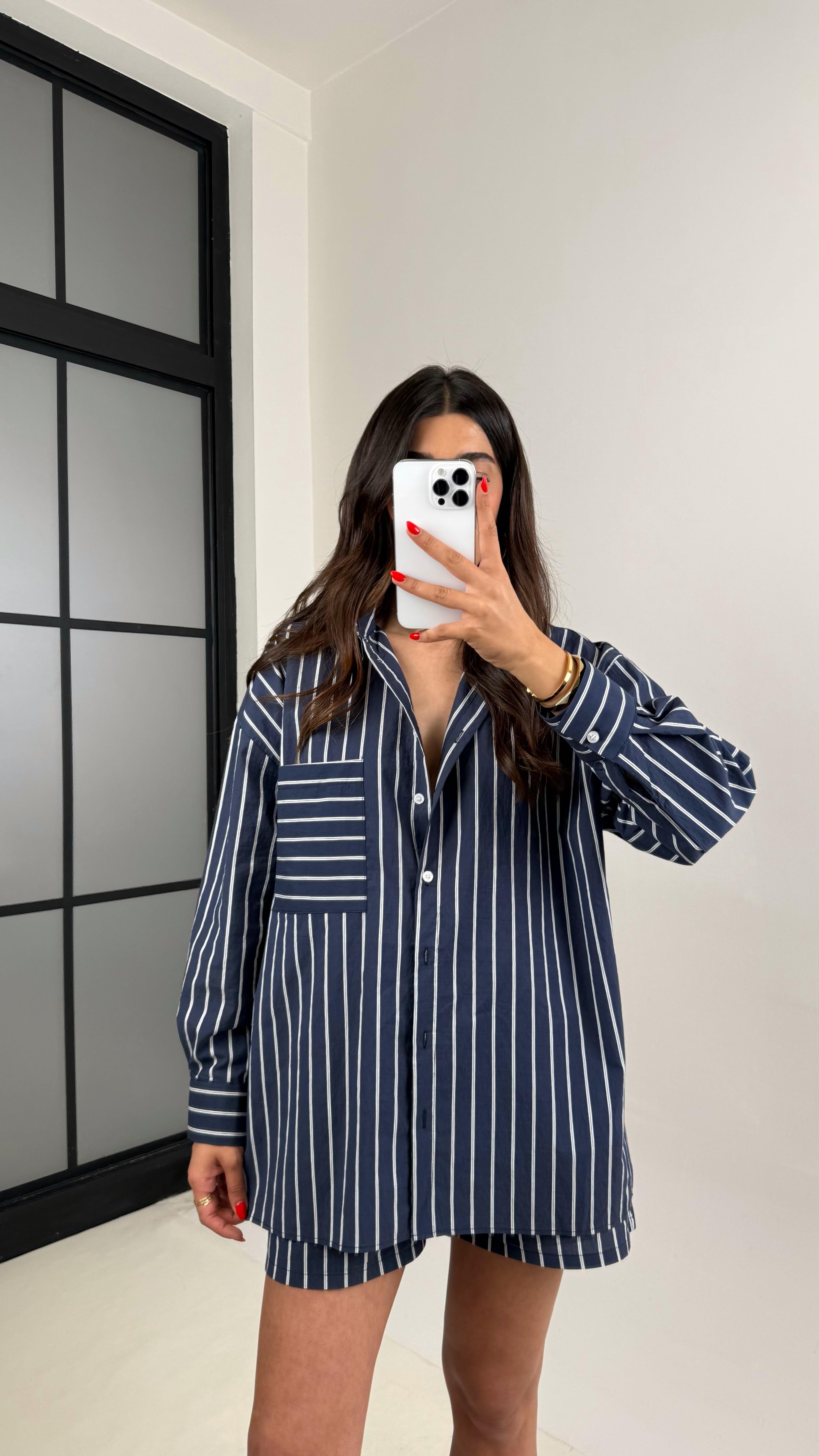 Lacivert Beyaz Çizgili Gömlek Şort İkili Keten Takım Gaus00475GausTAKIMGU1002110