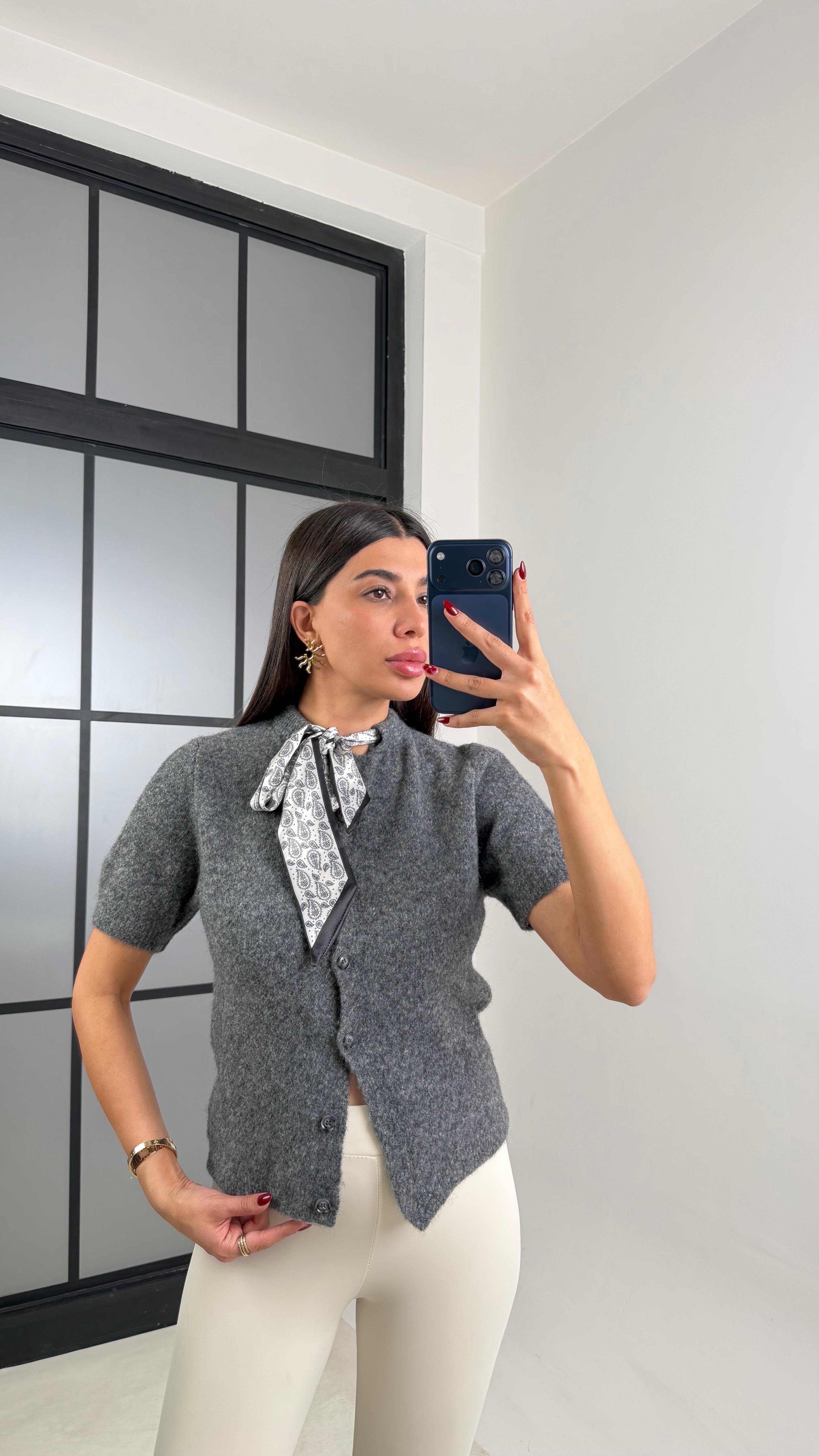 Antrasit Fular Detaylı Kısa Kol Triko Kazak GAUS-00681GAUS الكنزات GAUS-00681