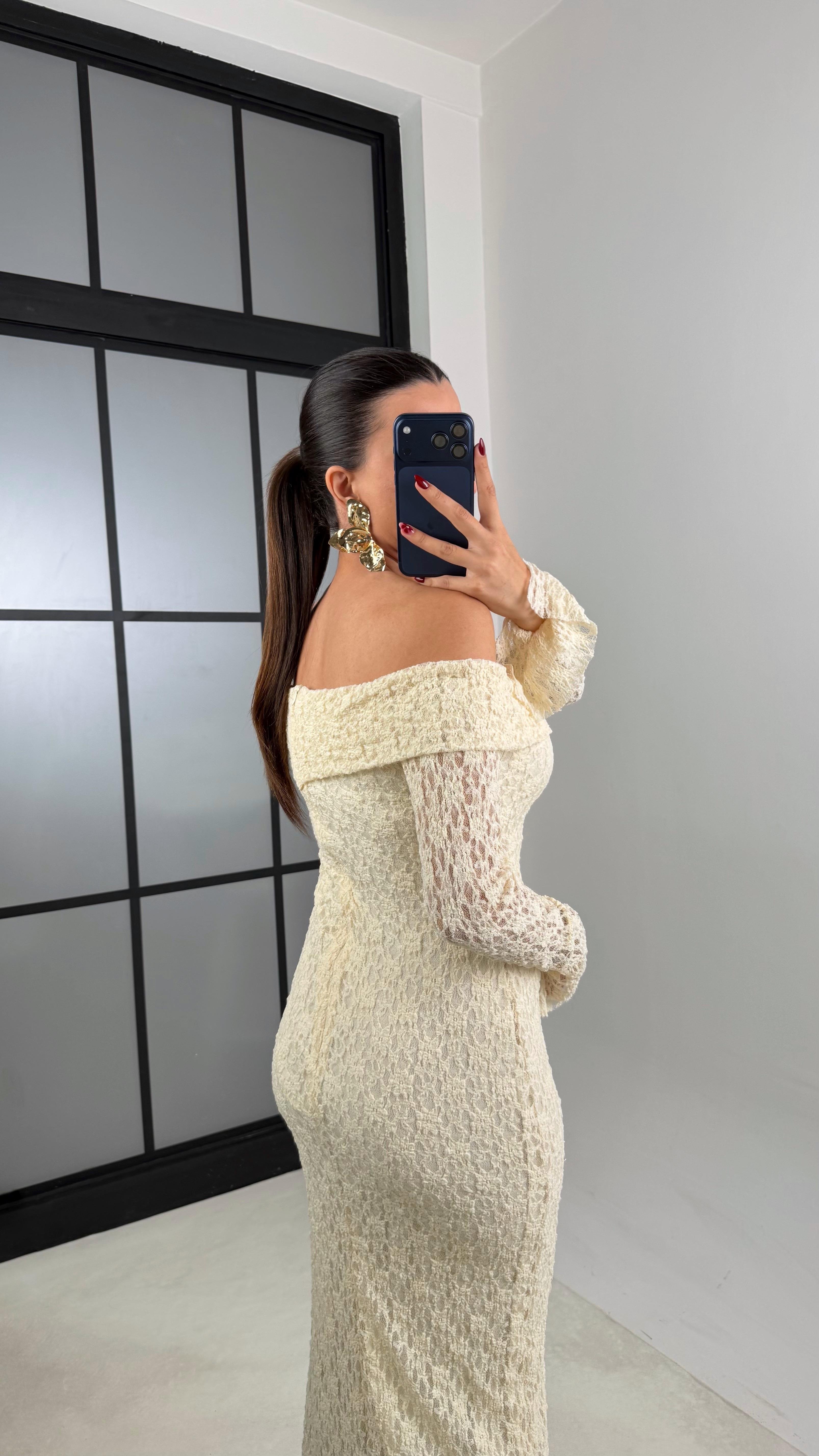 Krem Madonna Yaka Dantelli Astarlı Elbise GAUS-00664GAUSELBİSEGAUS-00664