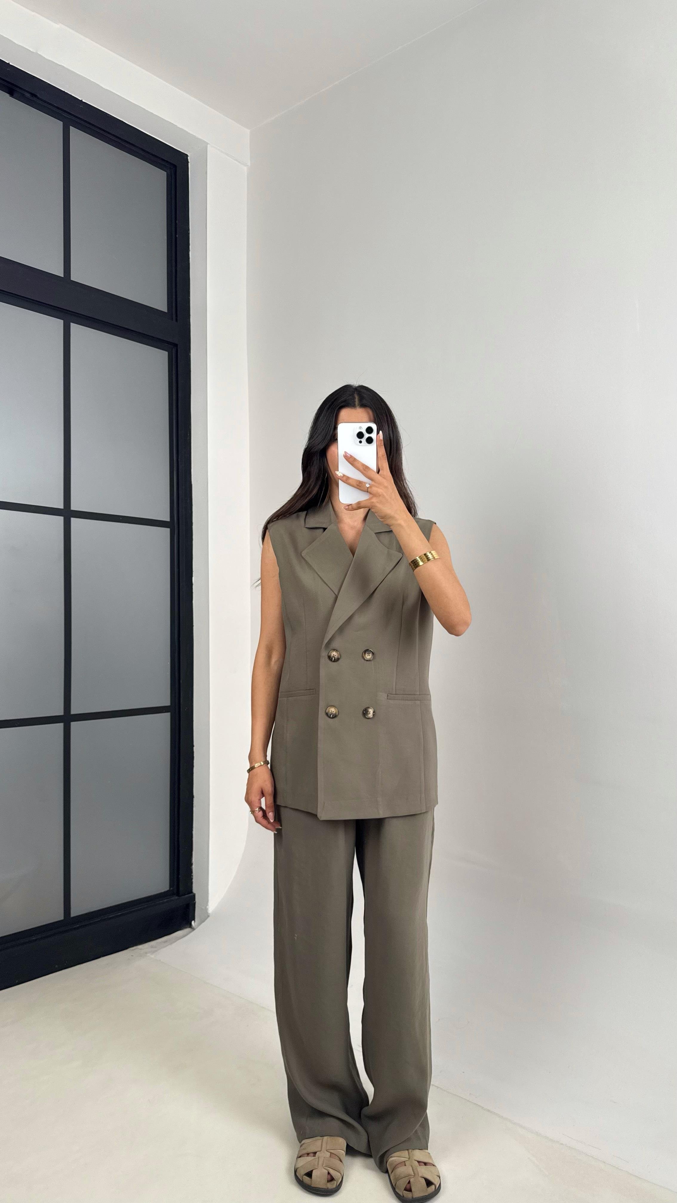 Haki Önü Düğmeli Astarlı Yelek Beli Lastikli Pantolon Premium Kumaş Takım Gaus00653GausTAKIMGU1002515