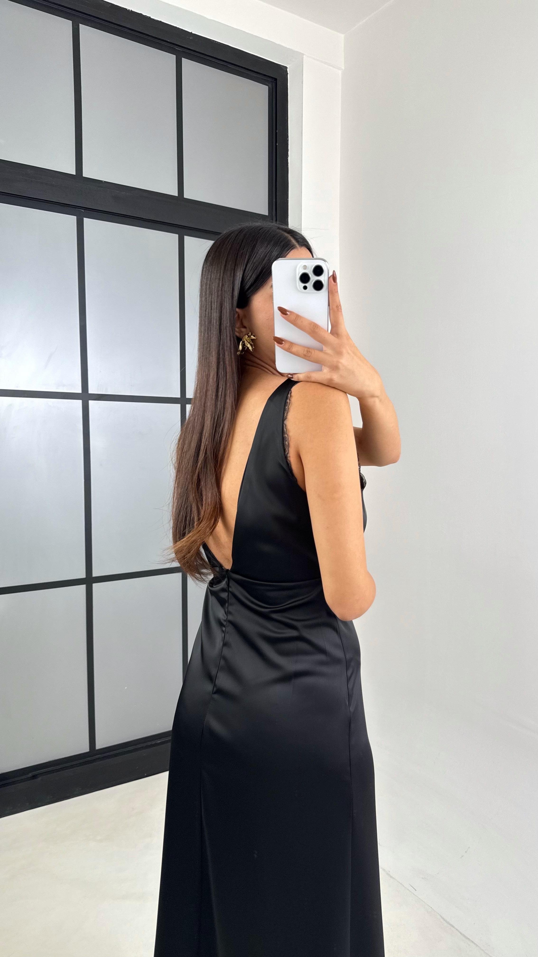 Siyah Dantel Detaylı Saten Elbise GAUS-00206GAUSELBİSEGAUS-00206