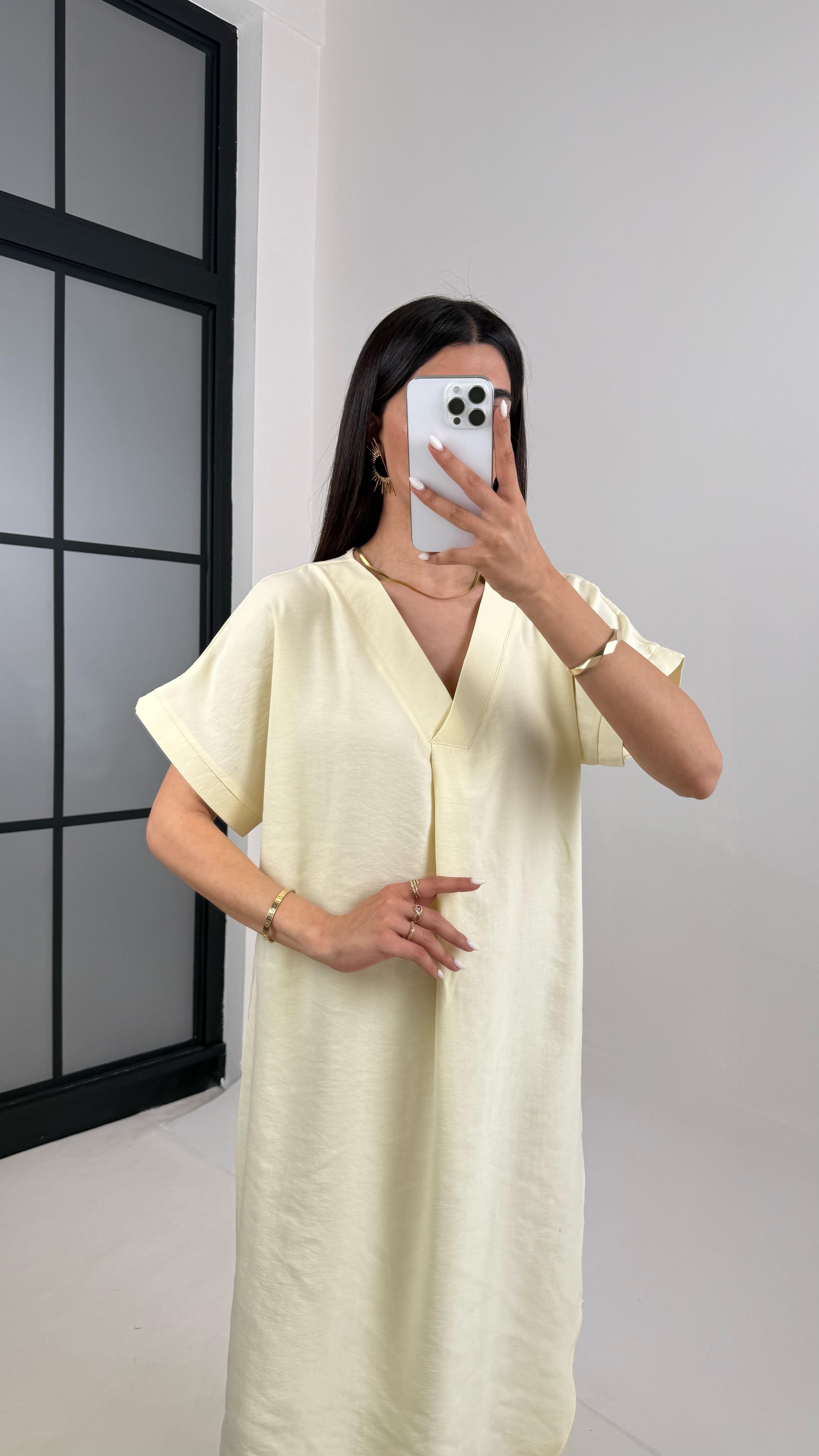 Sarı V Yaka Tensel Kırışık Kumaş Basic Elbise Gaus00436 GausELBİSEGU1002029